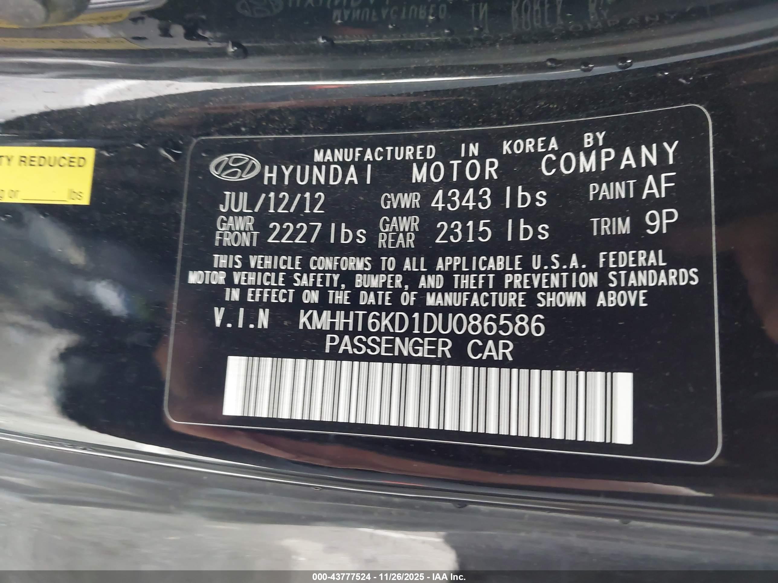 HYUNDAI GENESIS image 9
