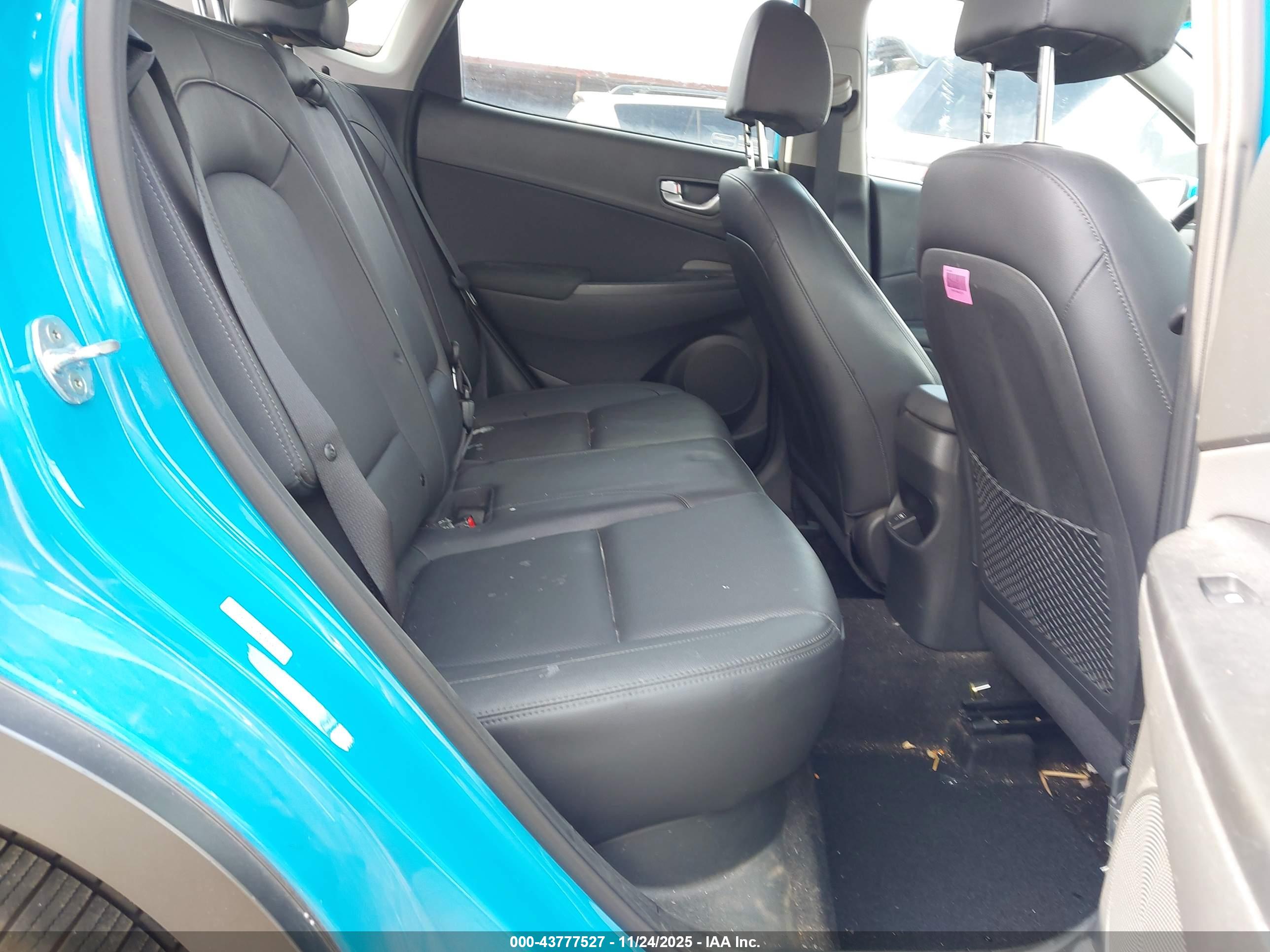 HYUNDAI KONA image 8