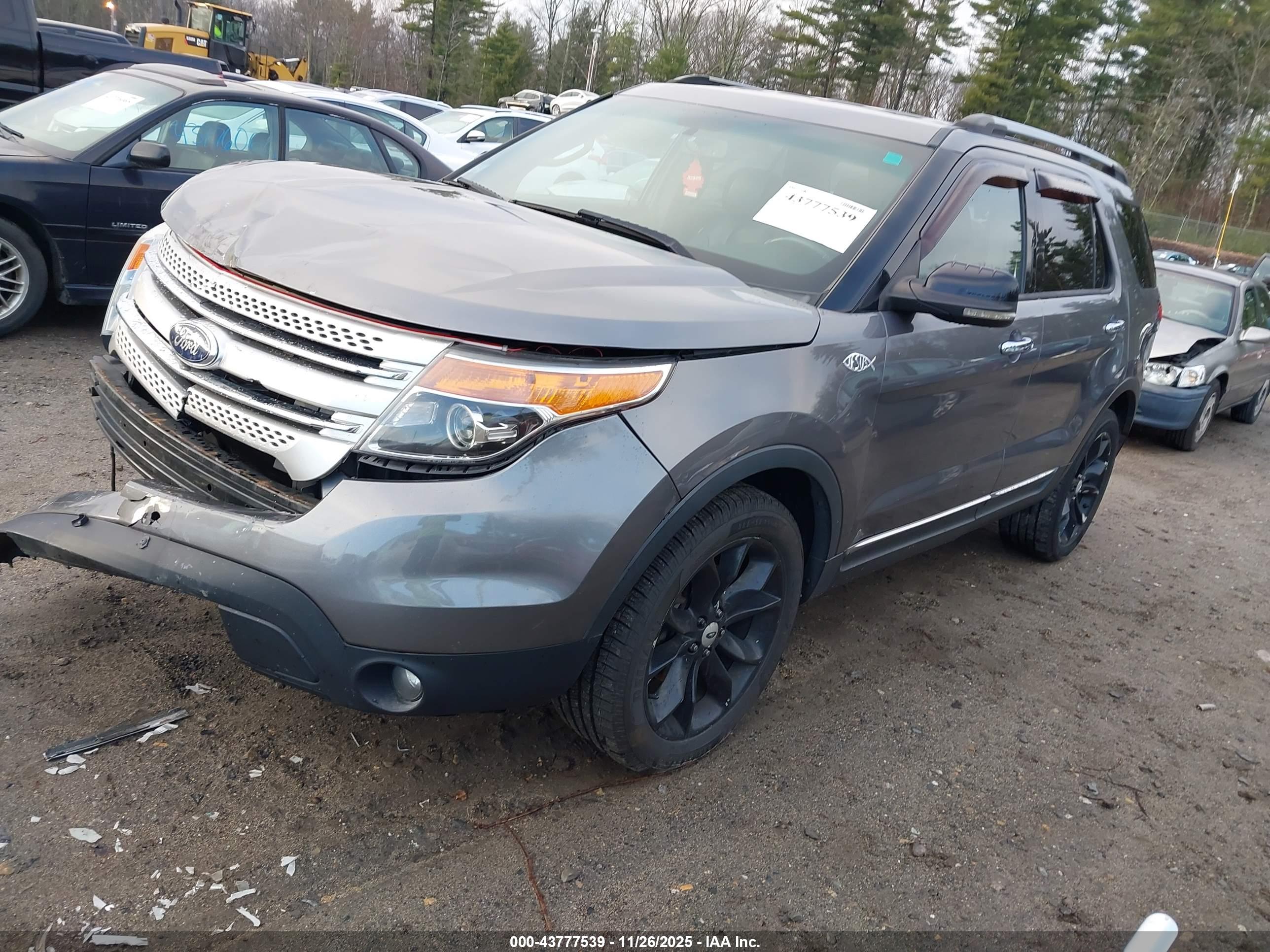 FORD EXPLORER image 2