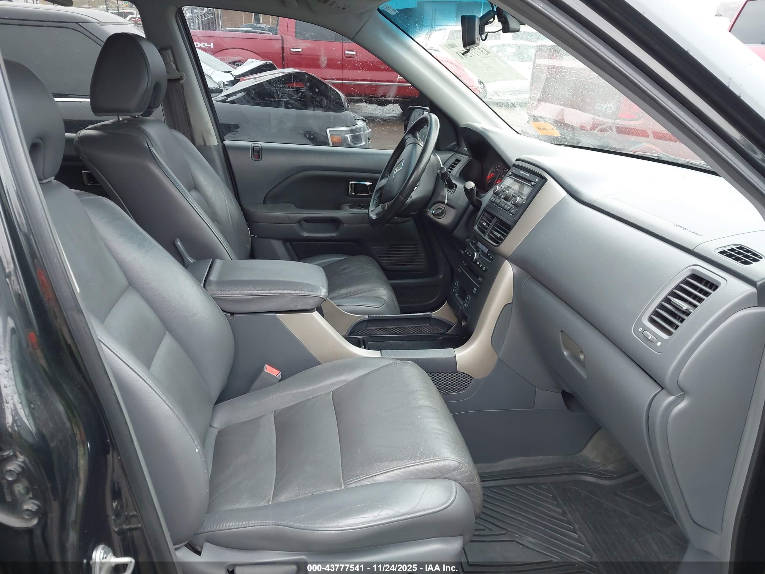 HONDA PILOT image 5