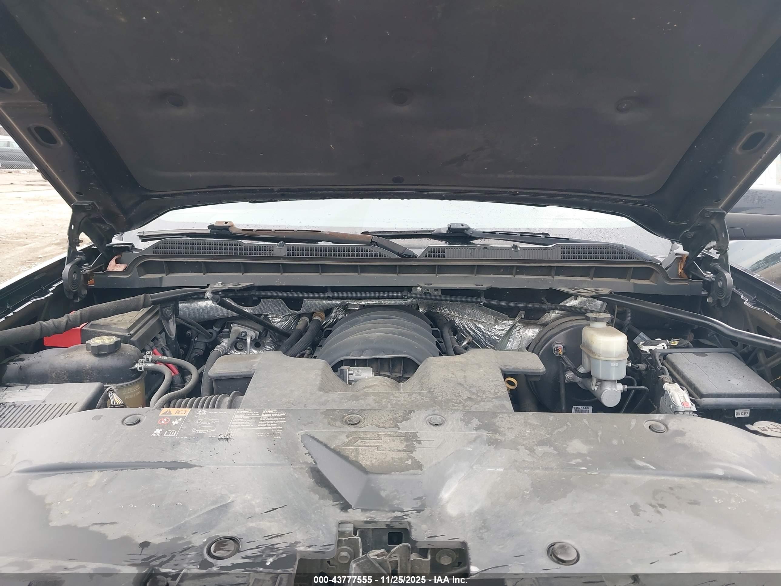 CHEVROLET SILVERADO image 10