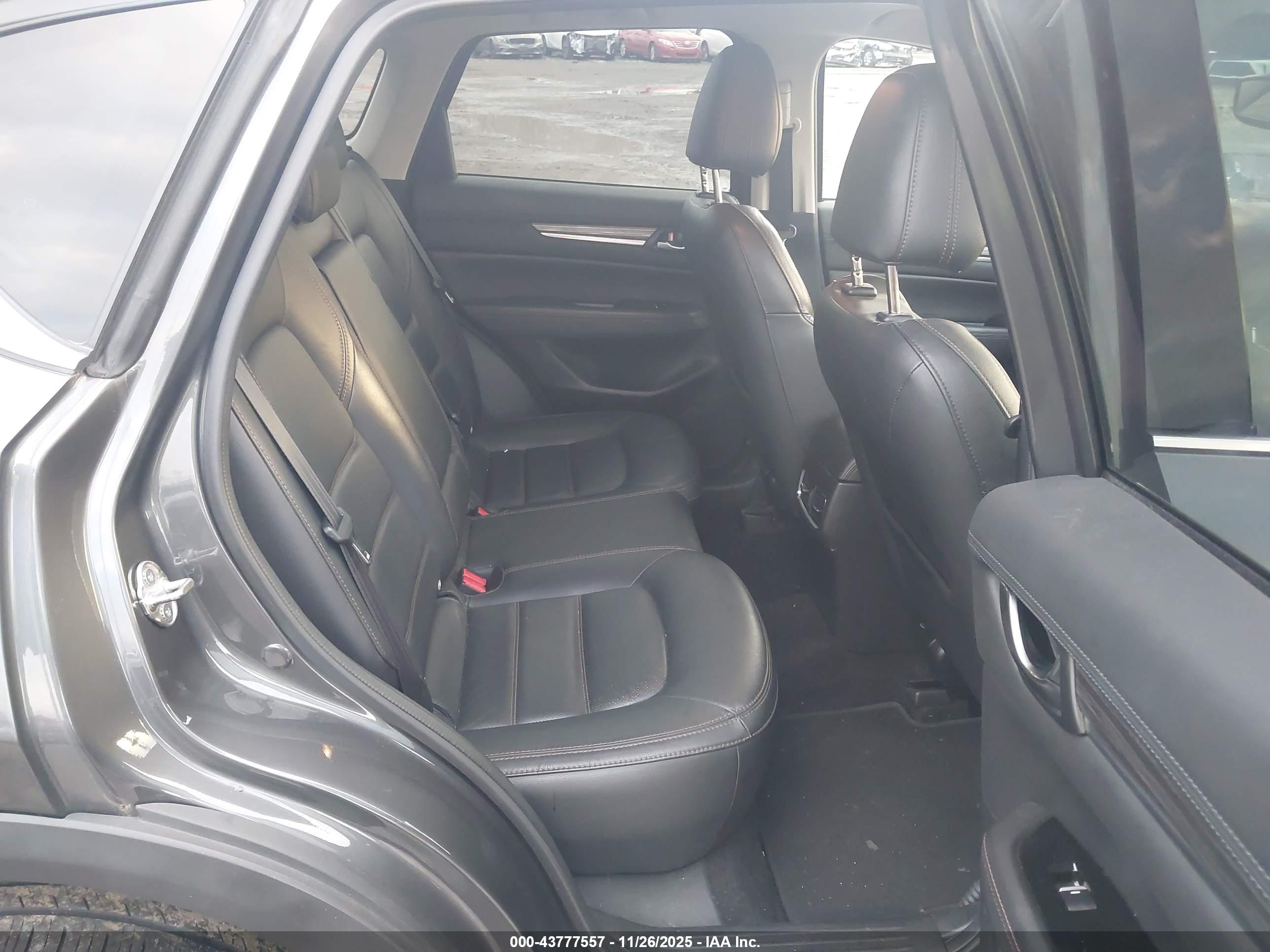 MAZDA CX-5 image 8