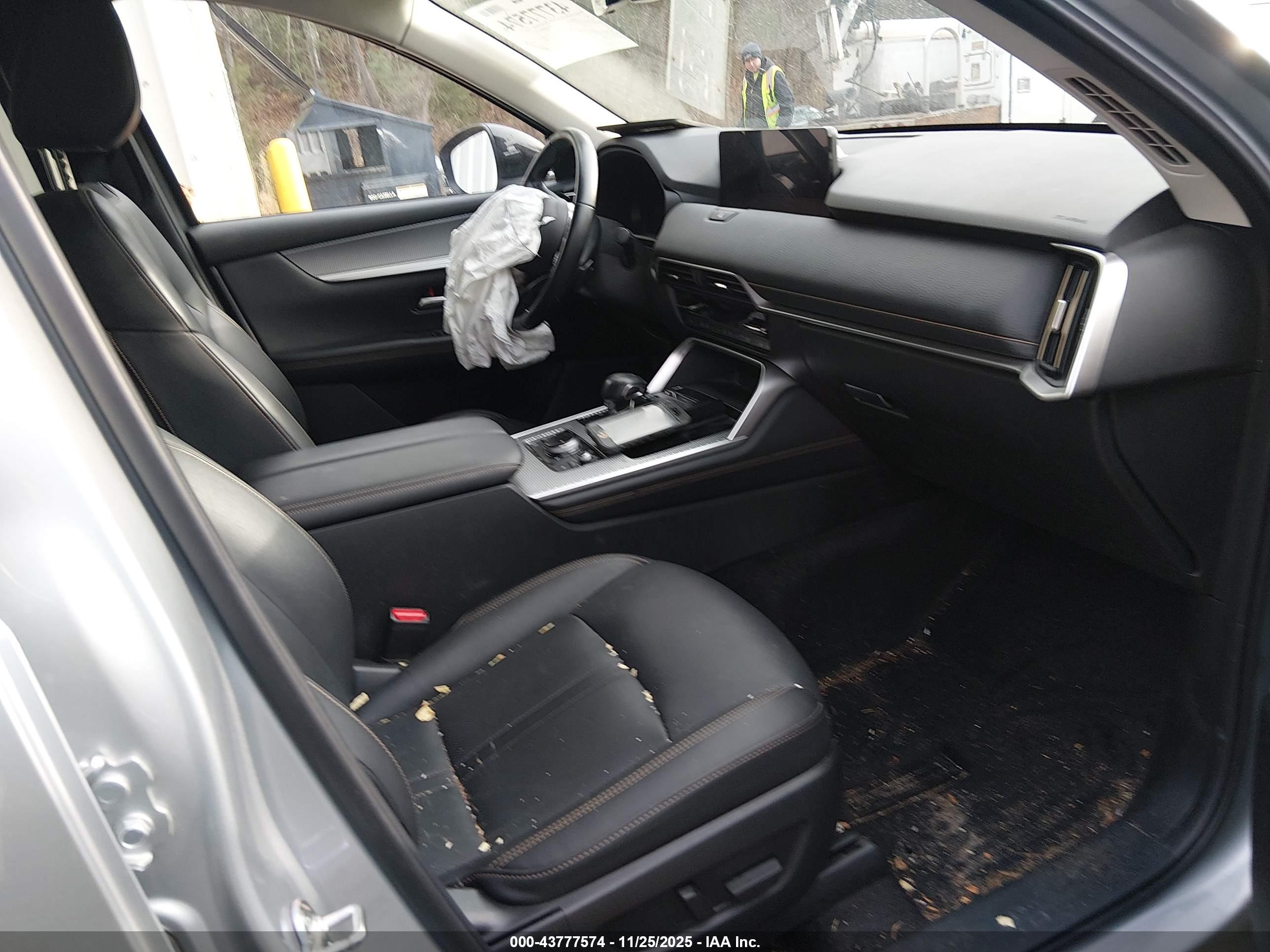 MAZDA CX-90 image 5
