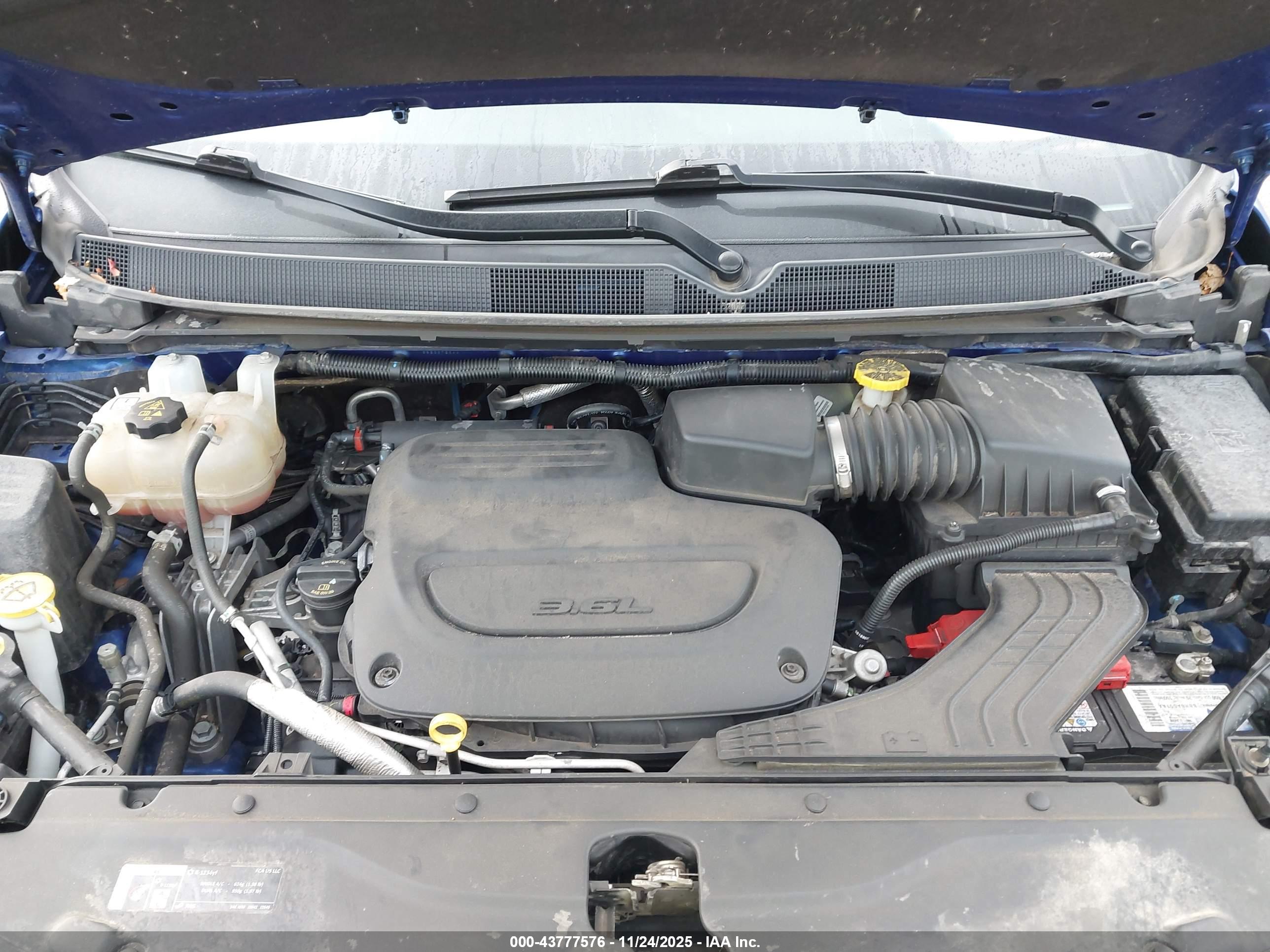 CHRYSLER PACIFICA image 10