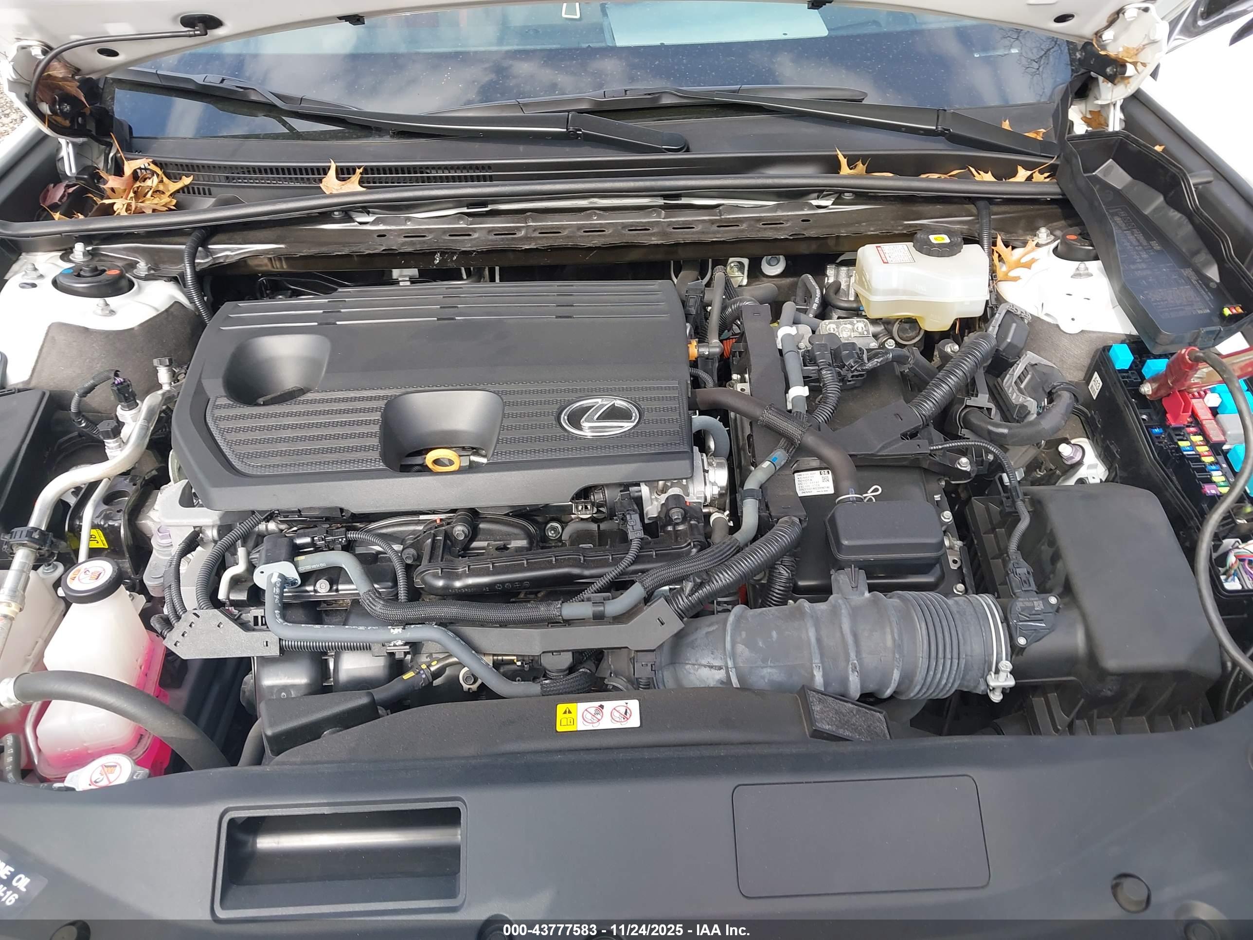 LEXUS ES image 10