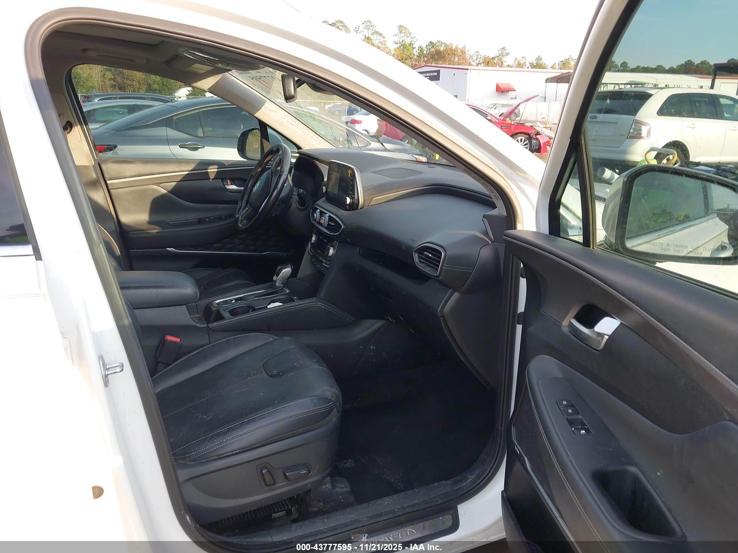 HYUNDAI SANTA image 5