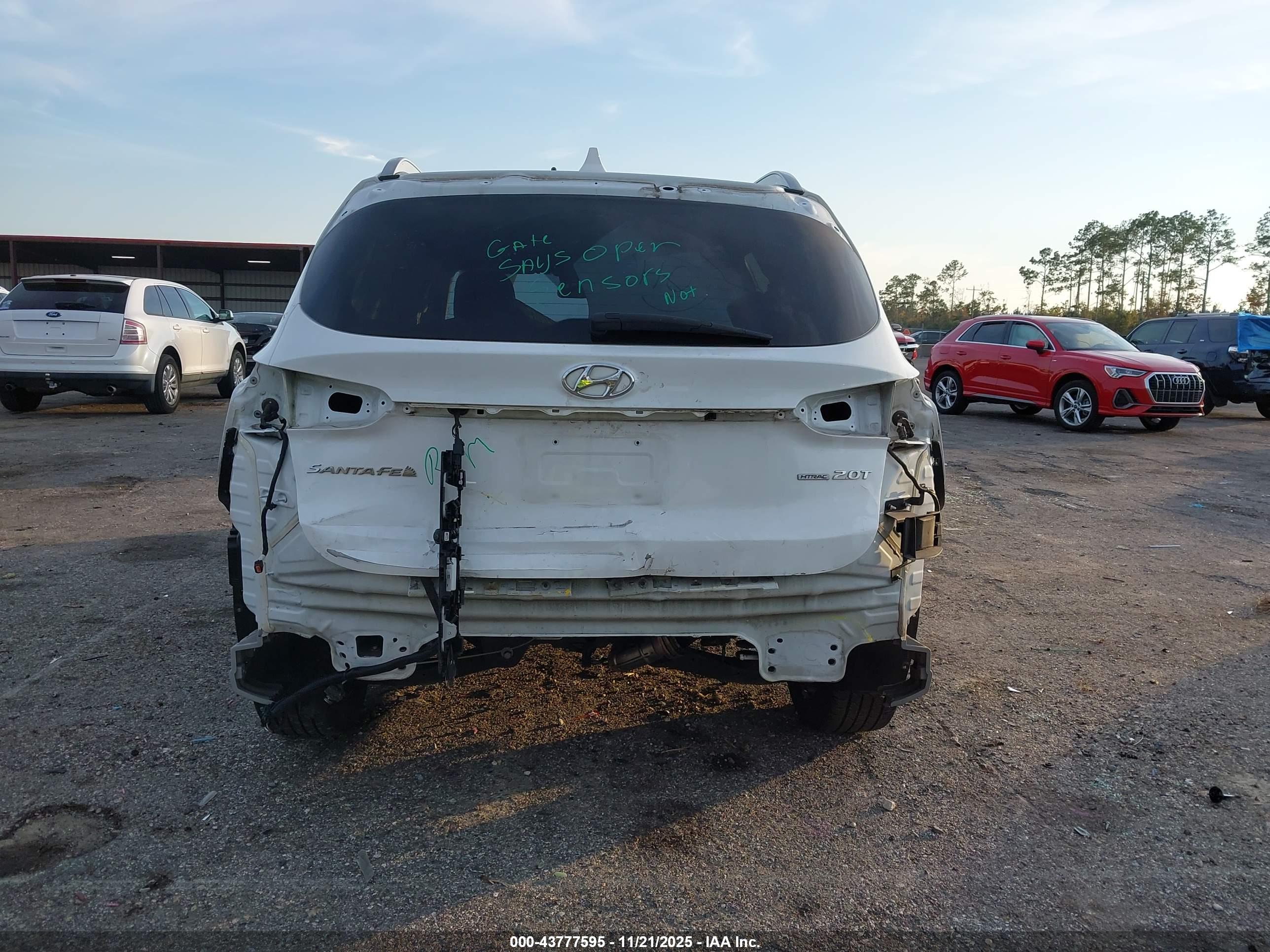 HYUNDAI SANTA image 6