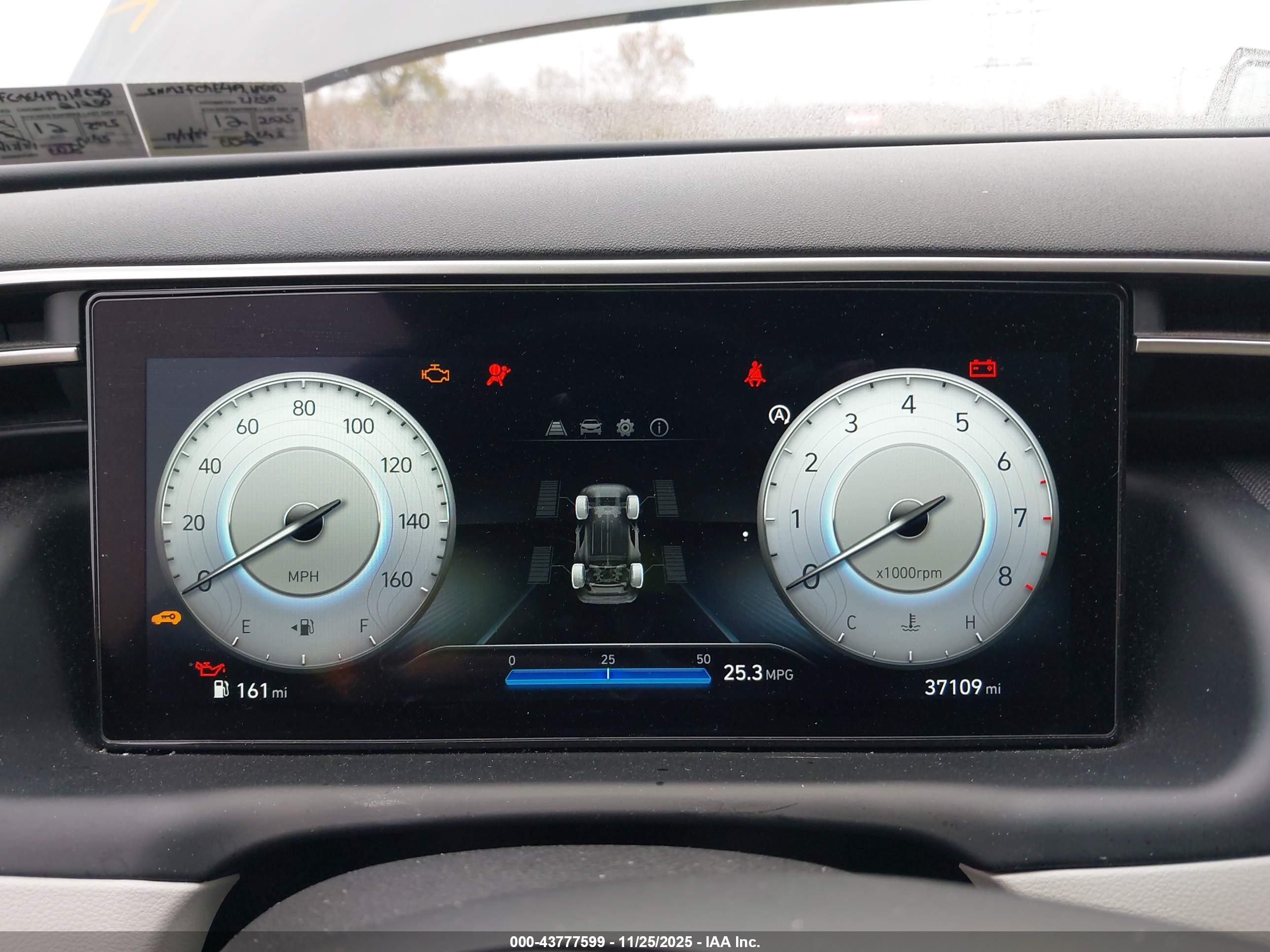 HYUNDAI TUCSON image 7