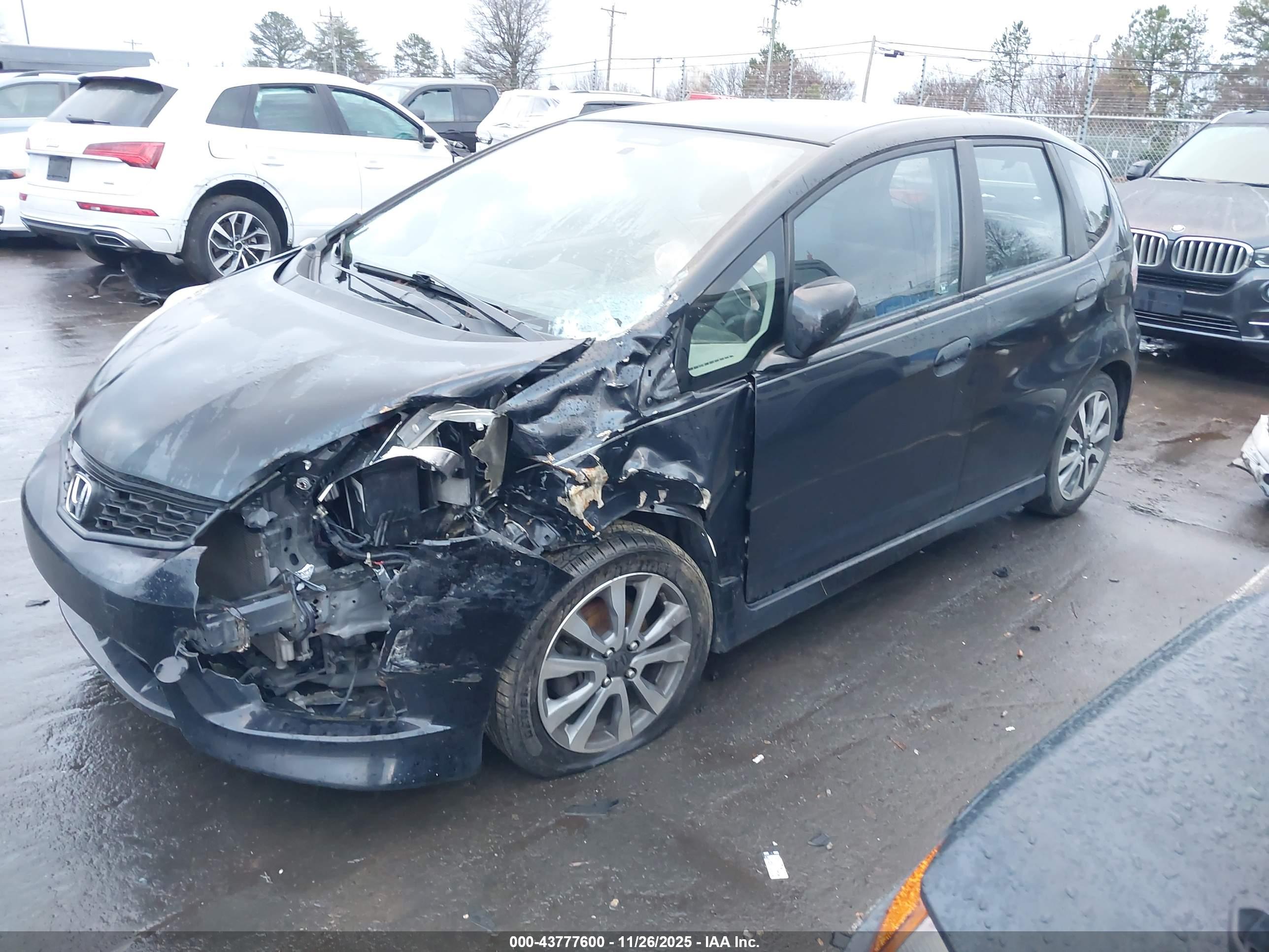 HONDA FIT image 2