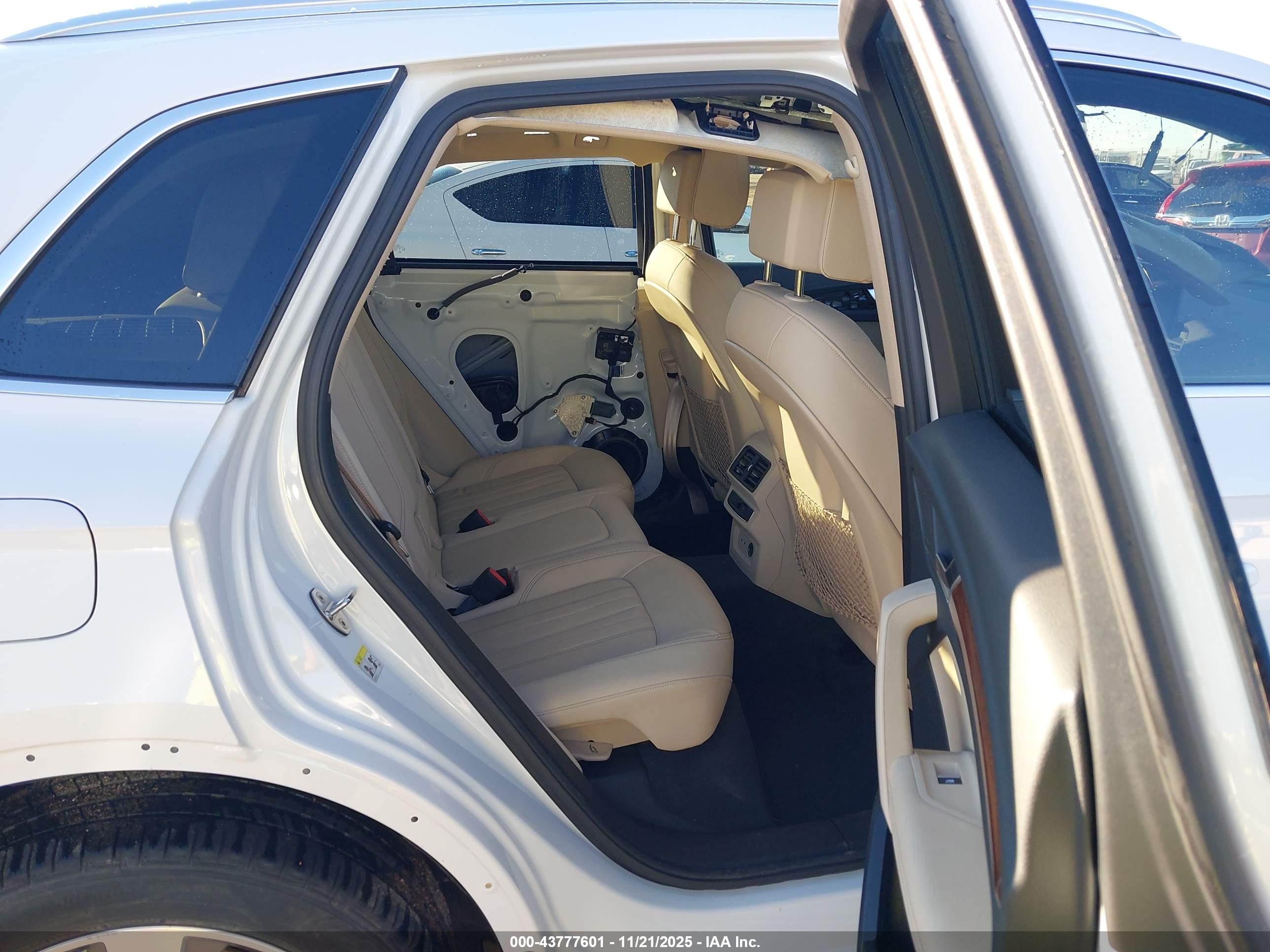 AUDI Q5 image 8