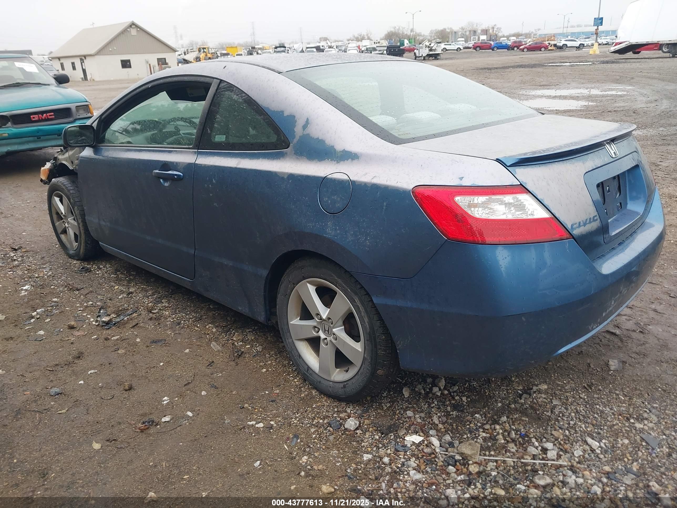 HONDA CIVIC image 3
