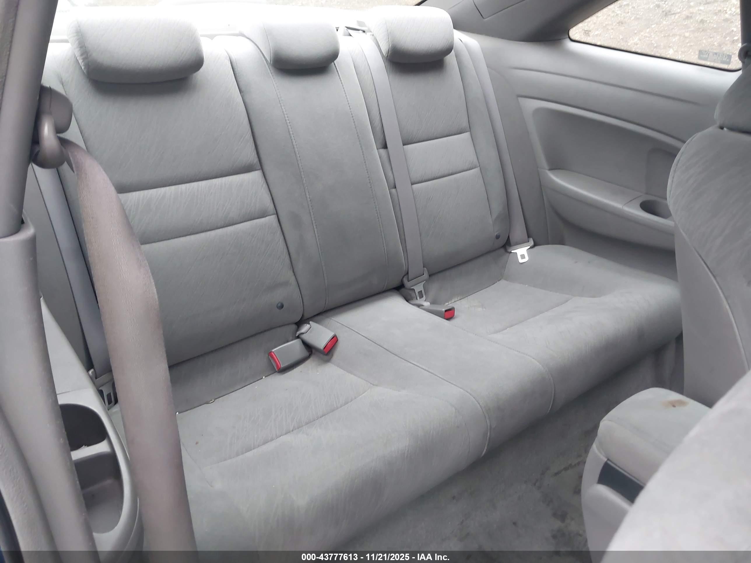 HONDA CIVIC image 8