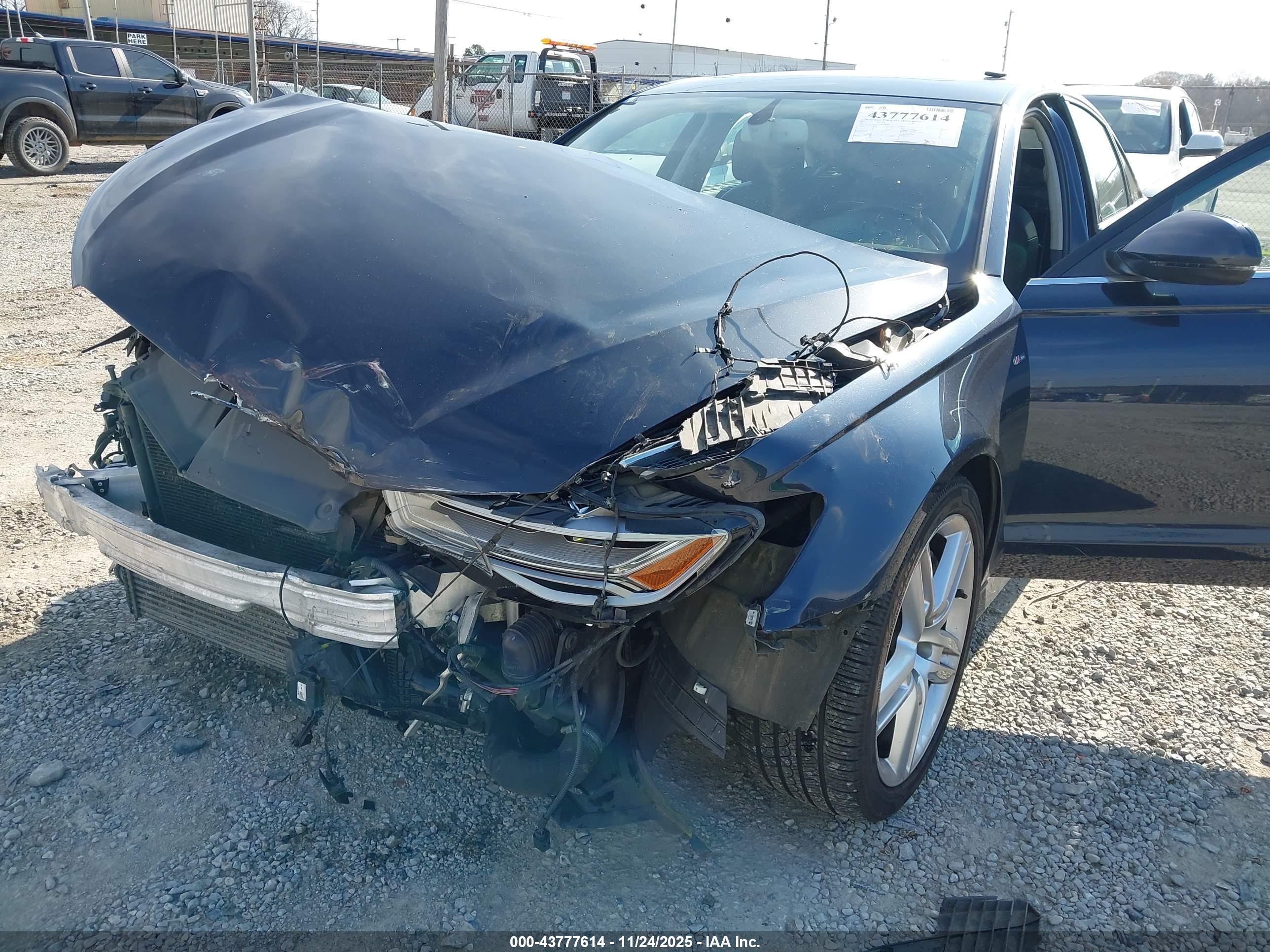AUDI A6 image 6