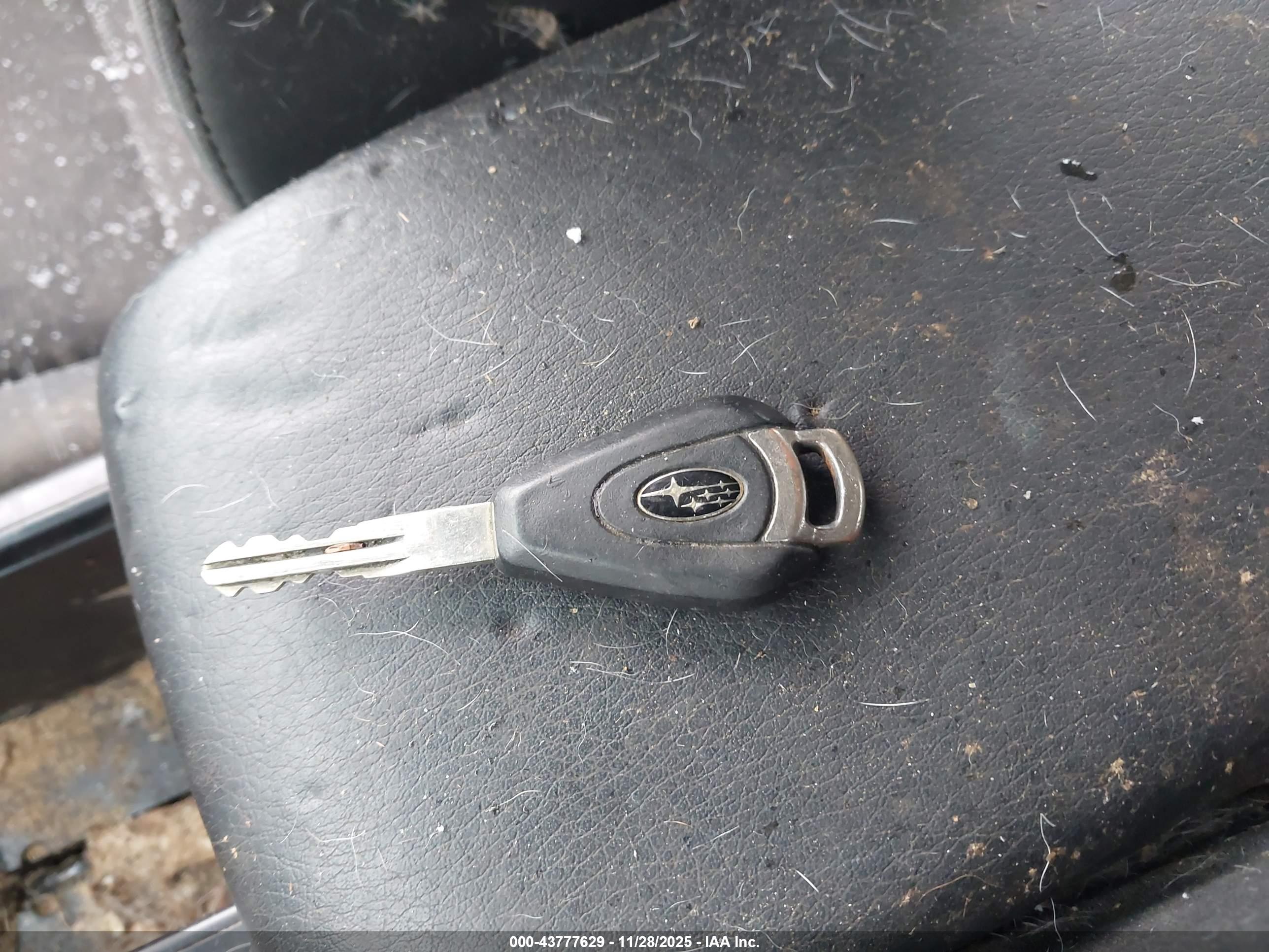 SUBARU OUTBACK image 11