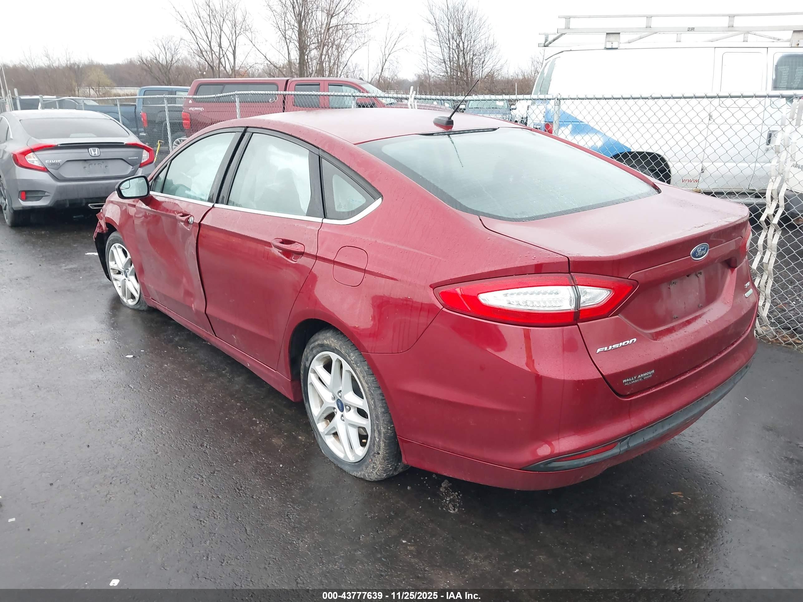 FORD FUSION image 3