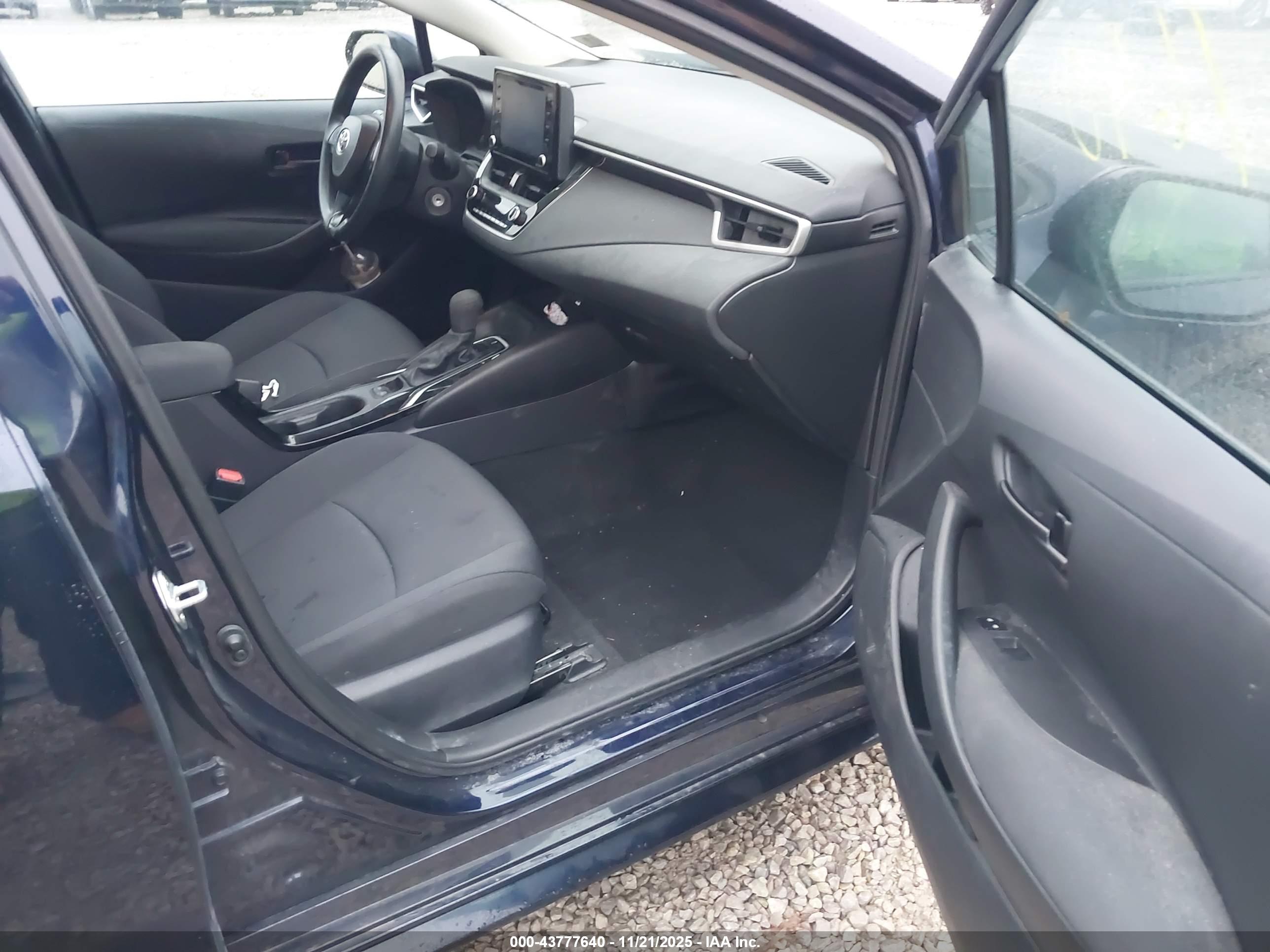 TOYOTA COROLLA image 5