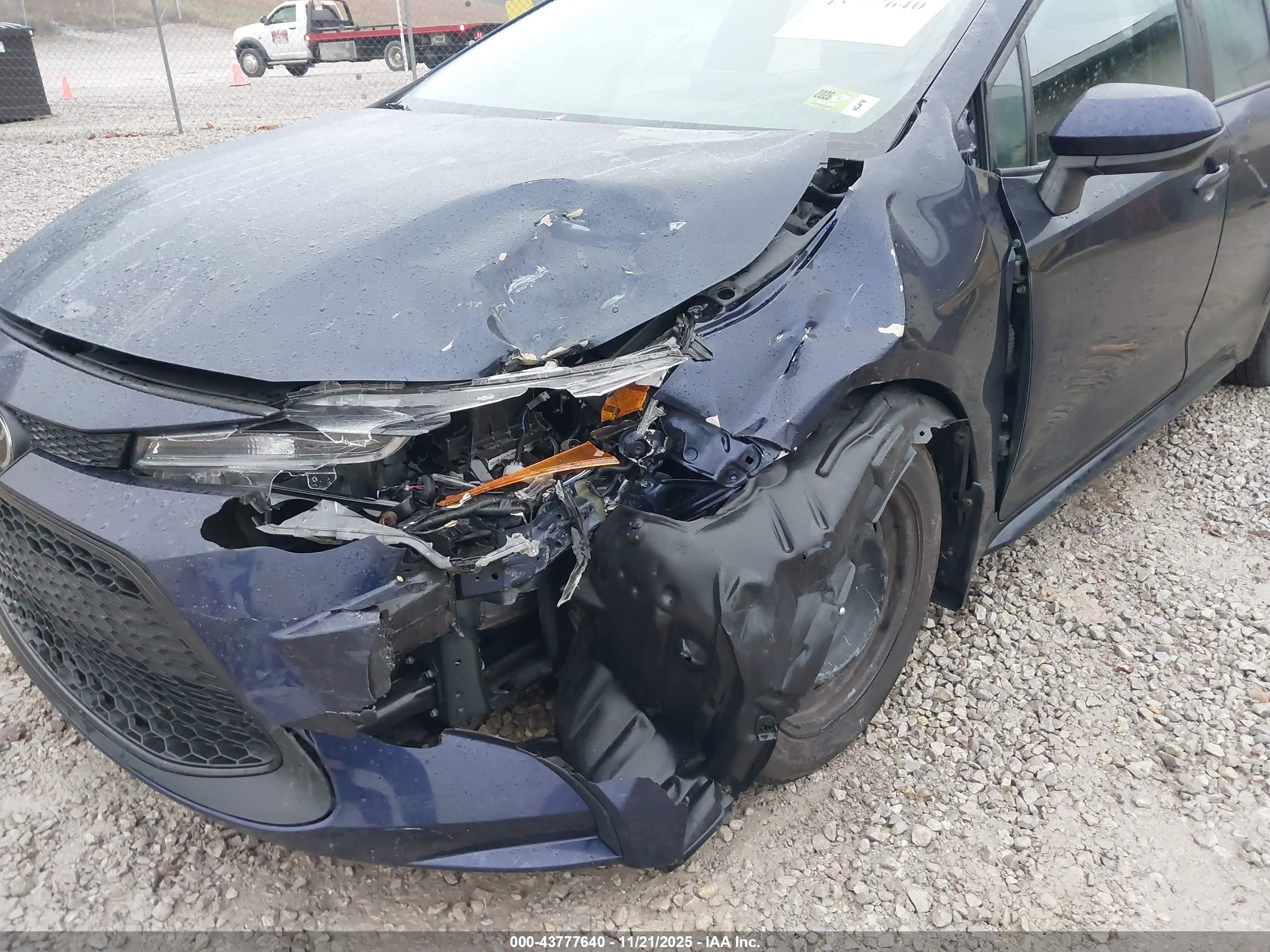 TOYOTA COROLLA image 6