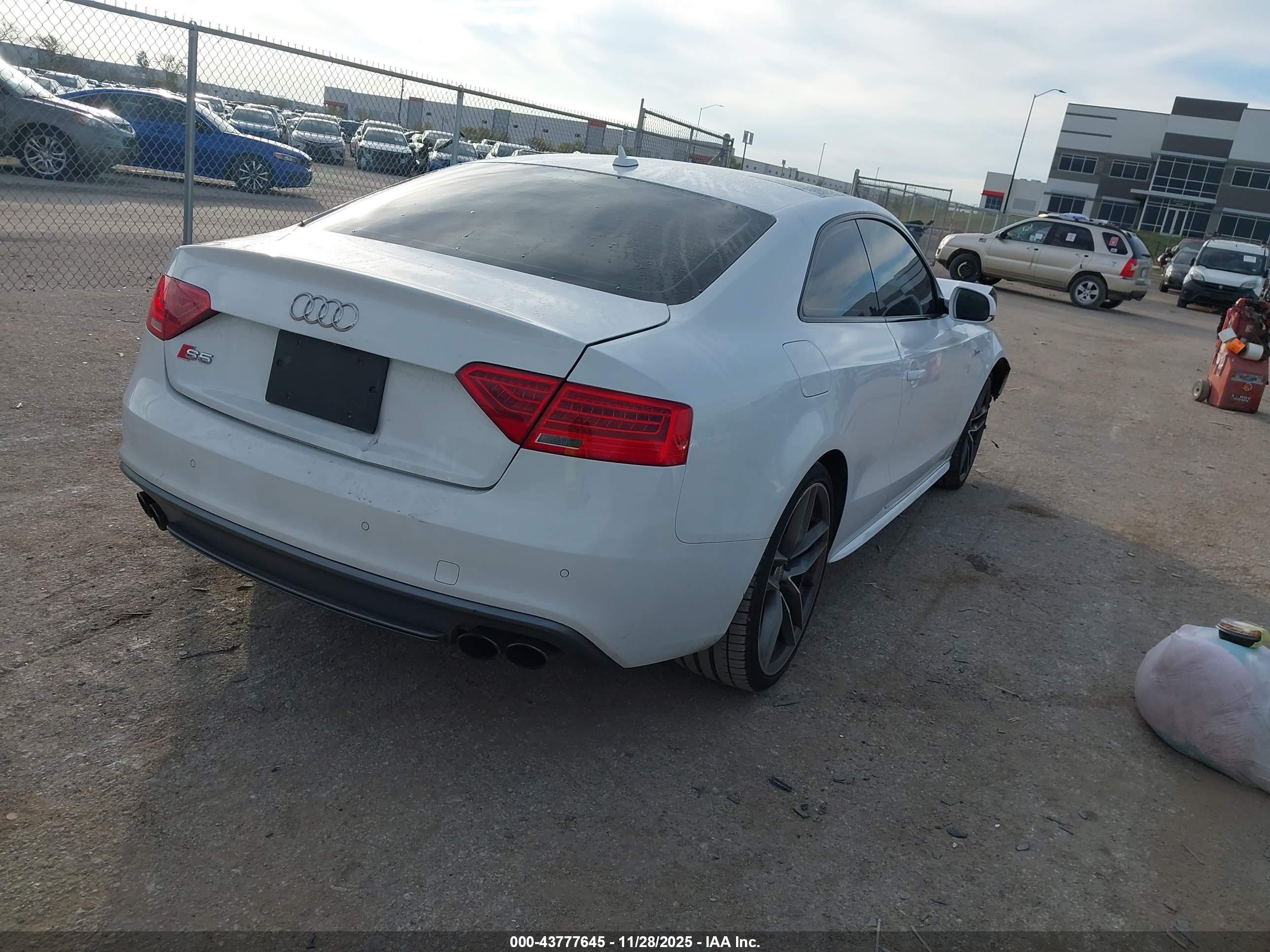AUDI S5 image 4