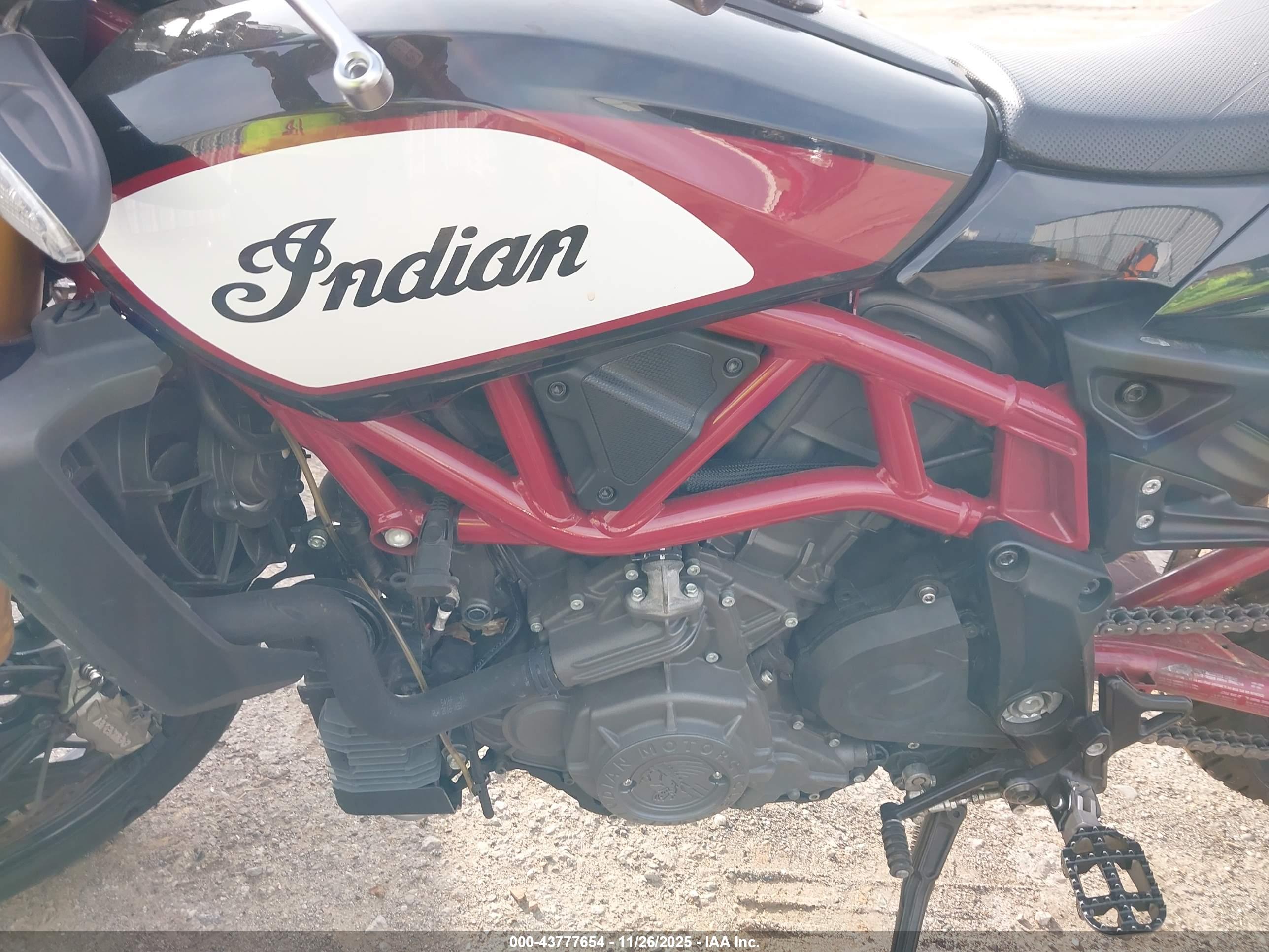 INDIAN MOTORCYCLE image 9