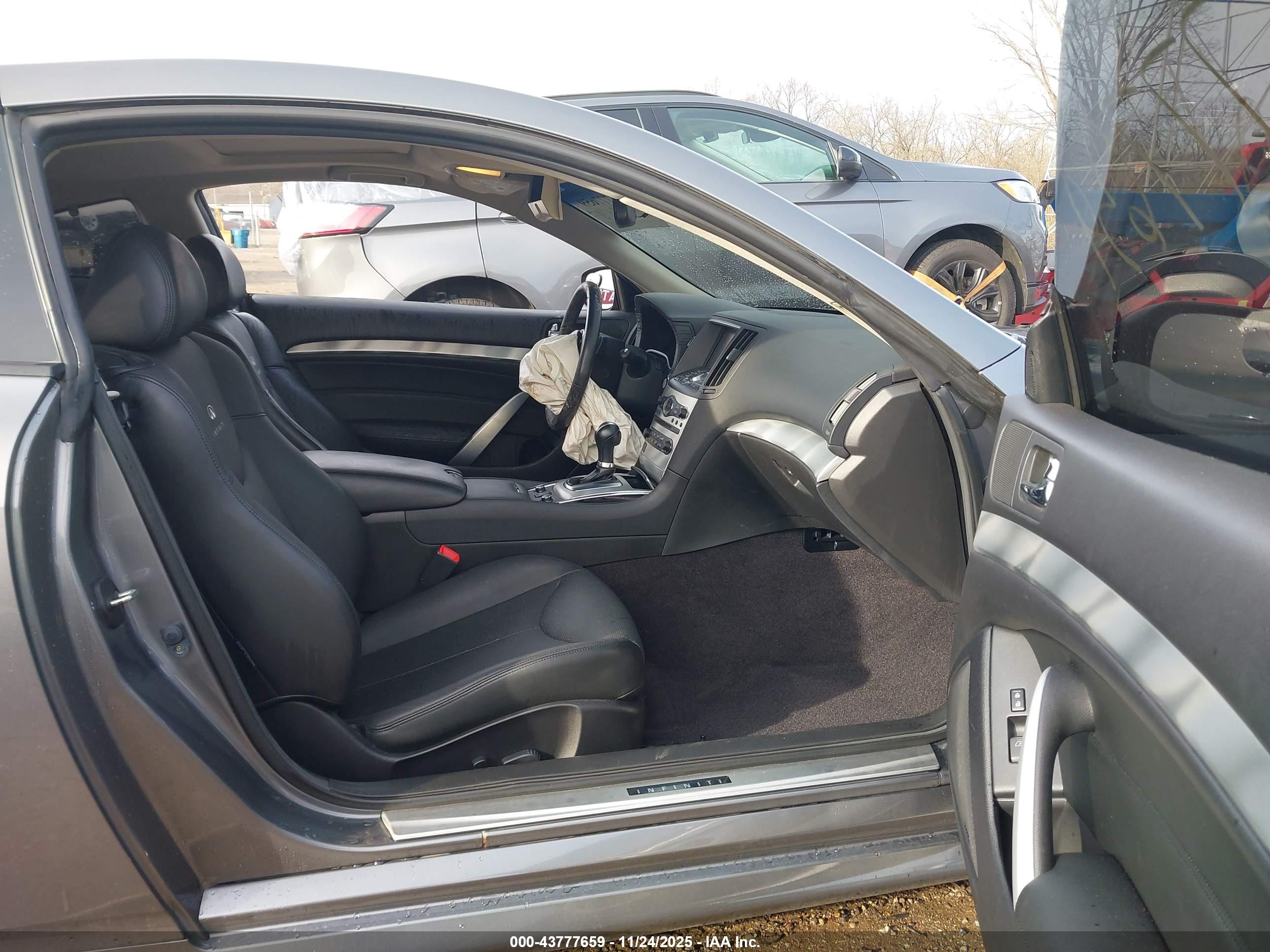 INFINITI Q60 image 5