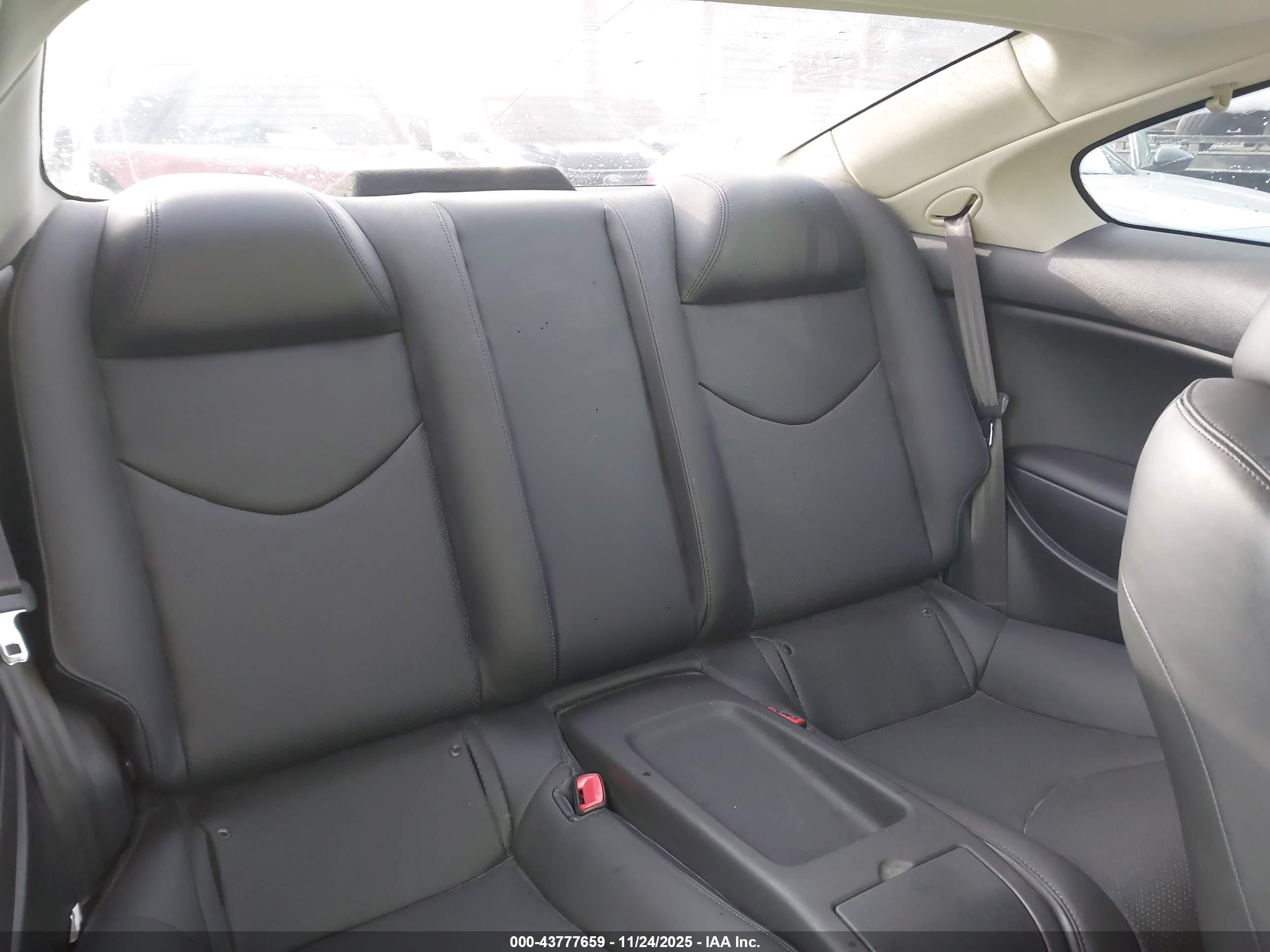 INFINITI Q60 image 8