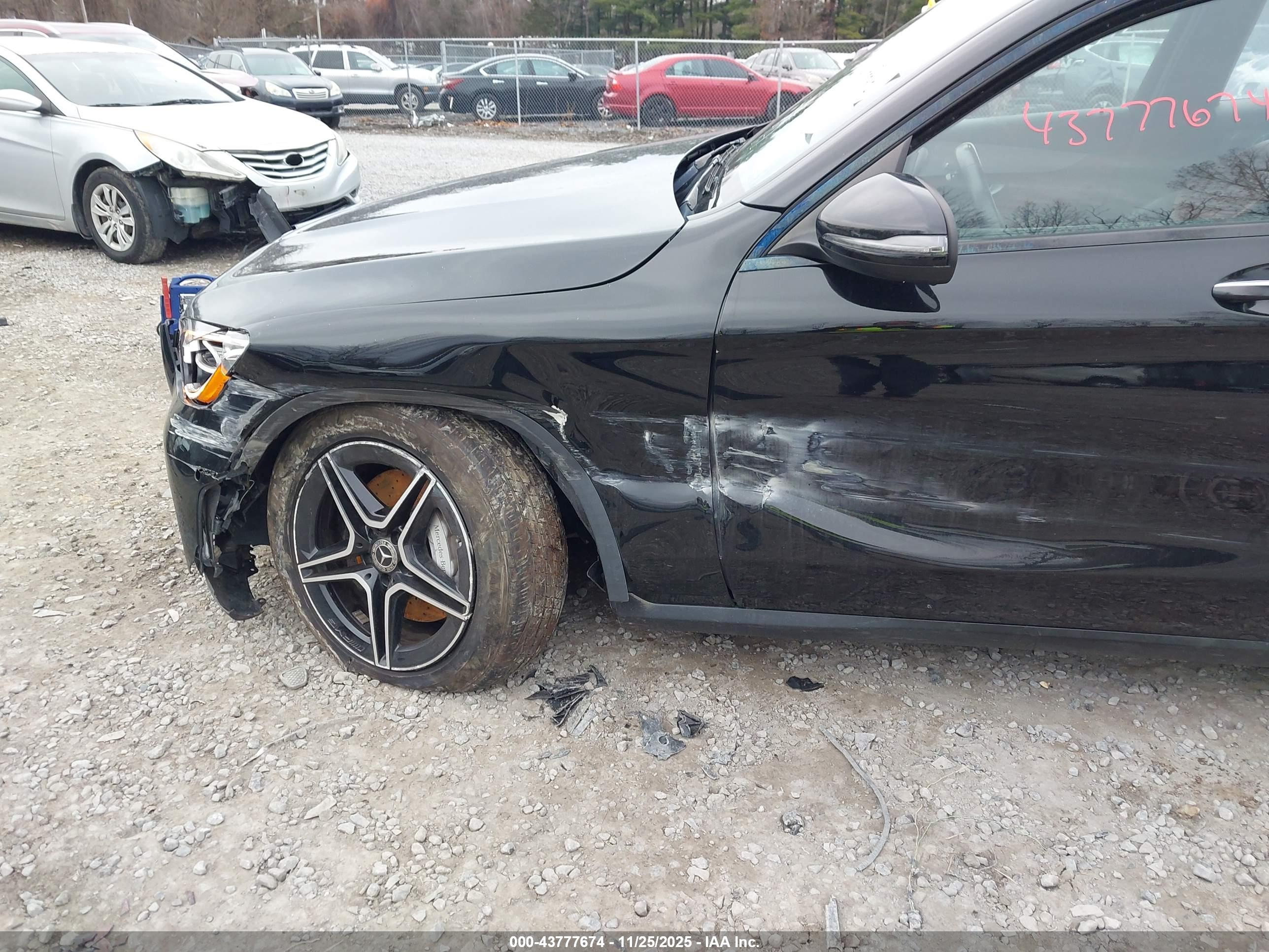 MERCEDES-BENZ GLC image 6
