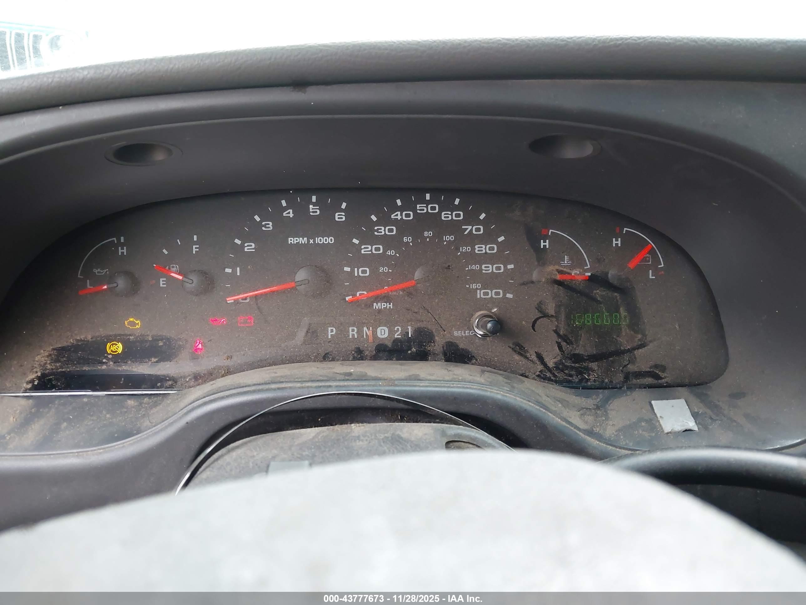 FORD E-250 image 7
