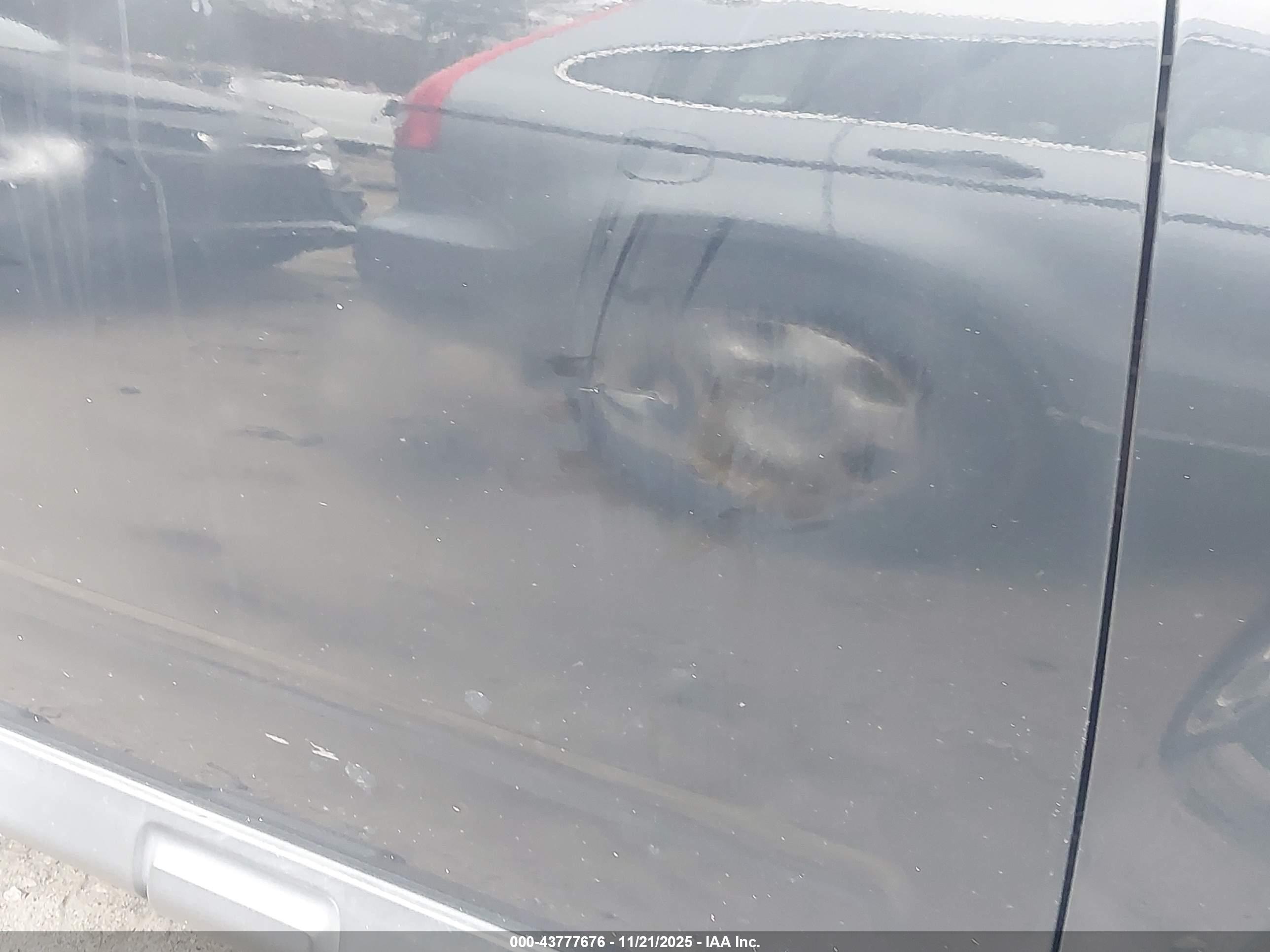 FORD ESCAPE image 6