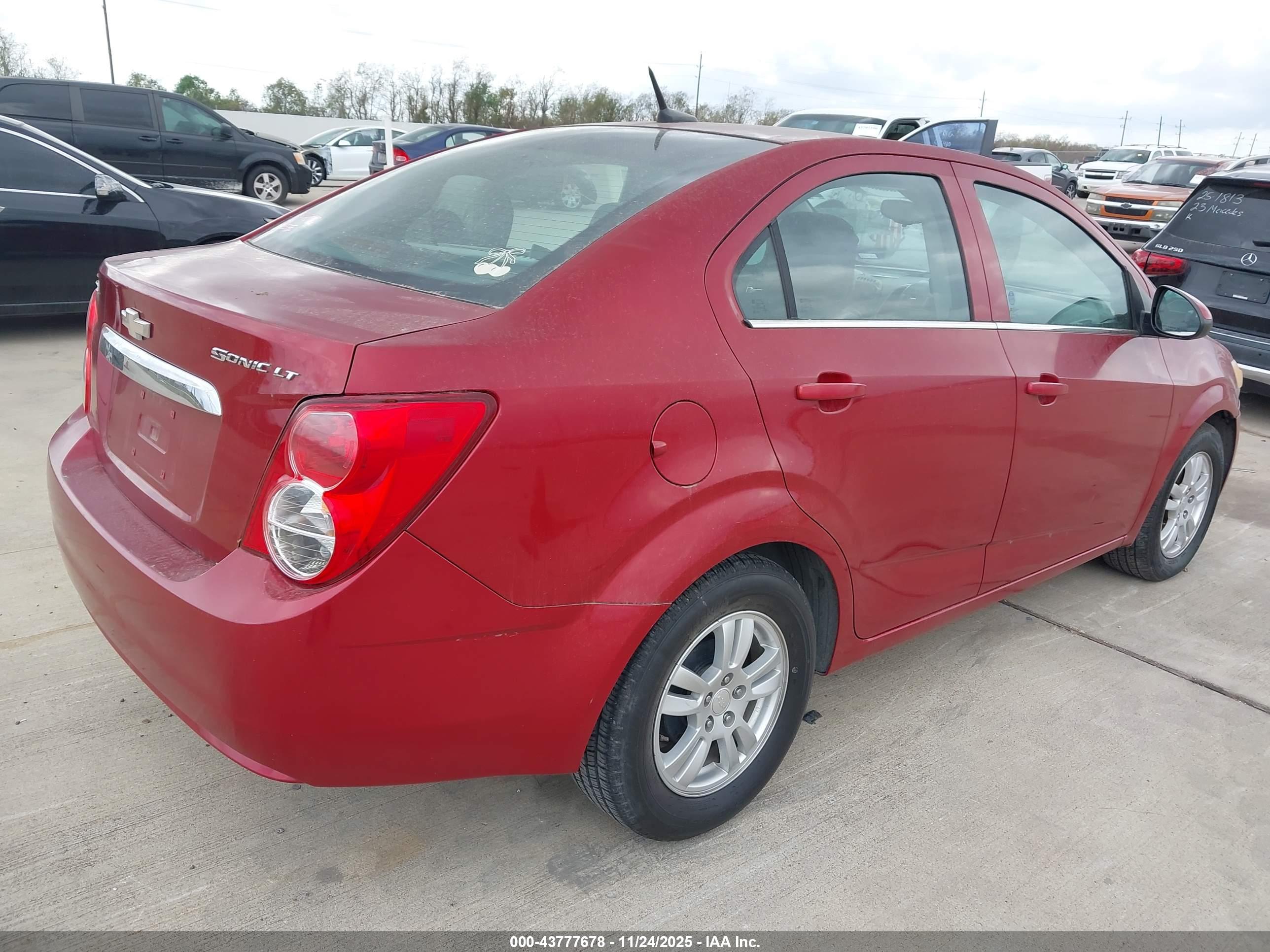 CHEVROLET SONIC image 4