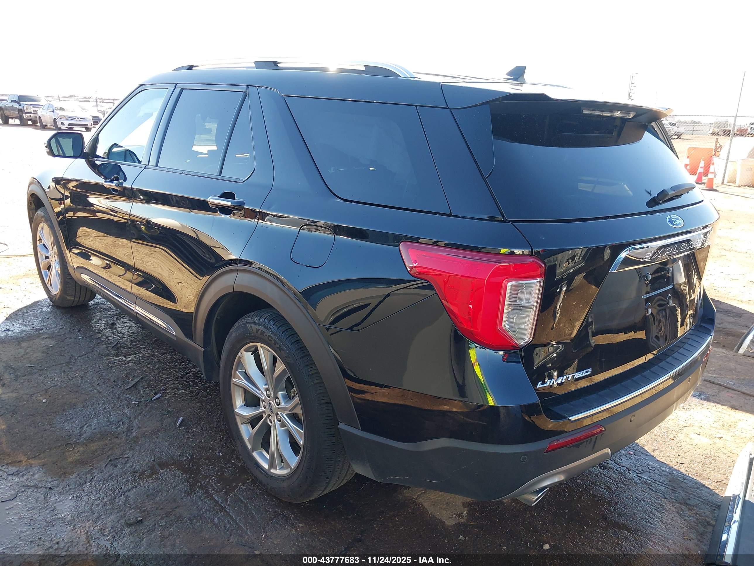 FORD EXPLORER image 3