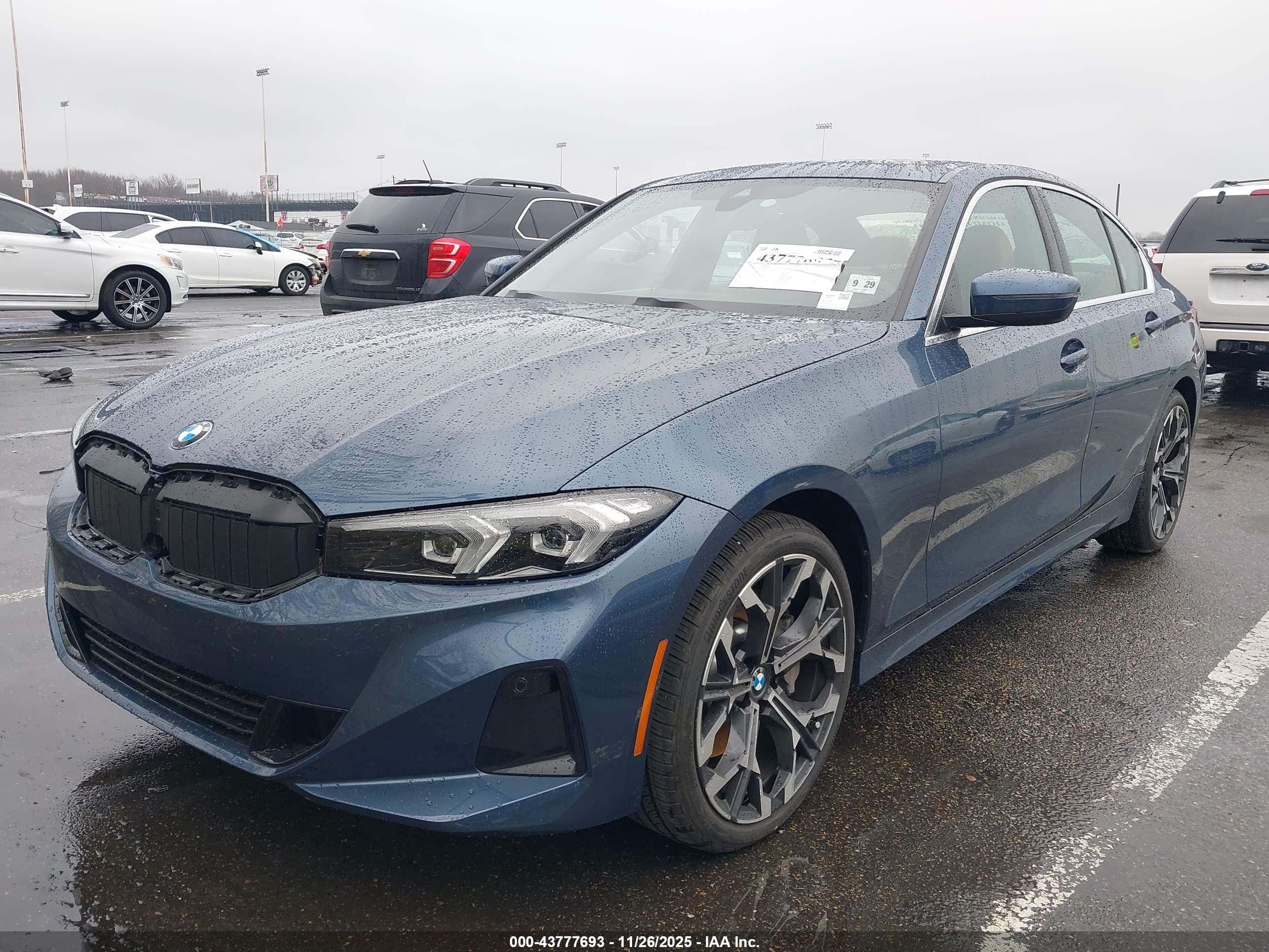 BMW 330I image 2