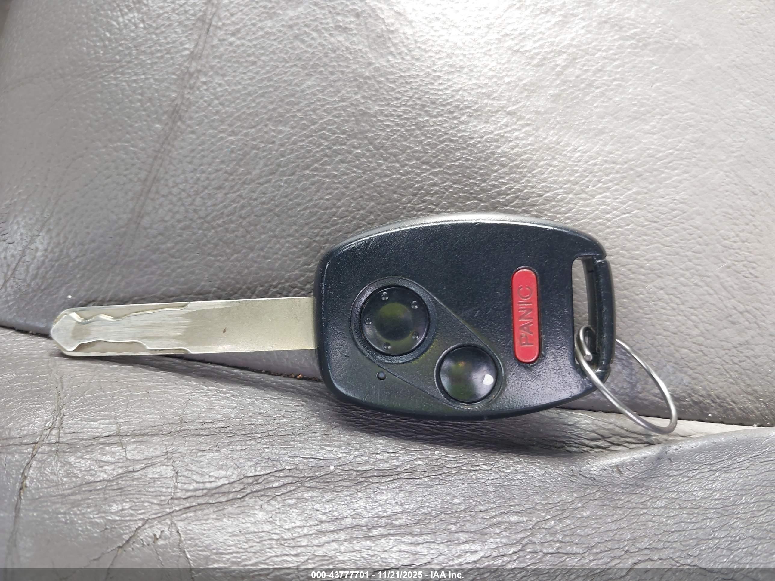 HONDA CR-V image 11