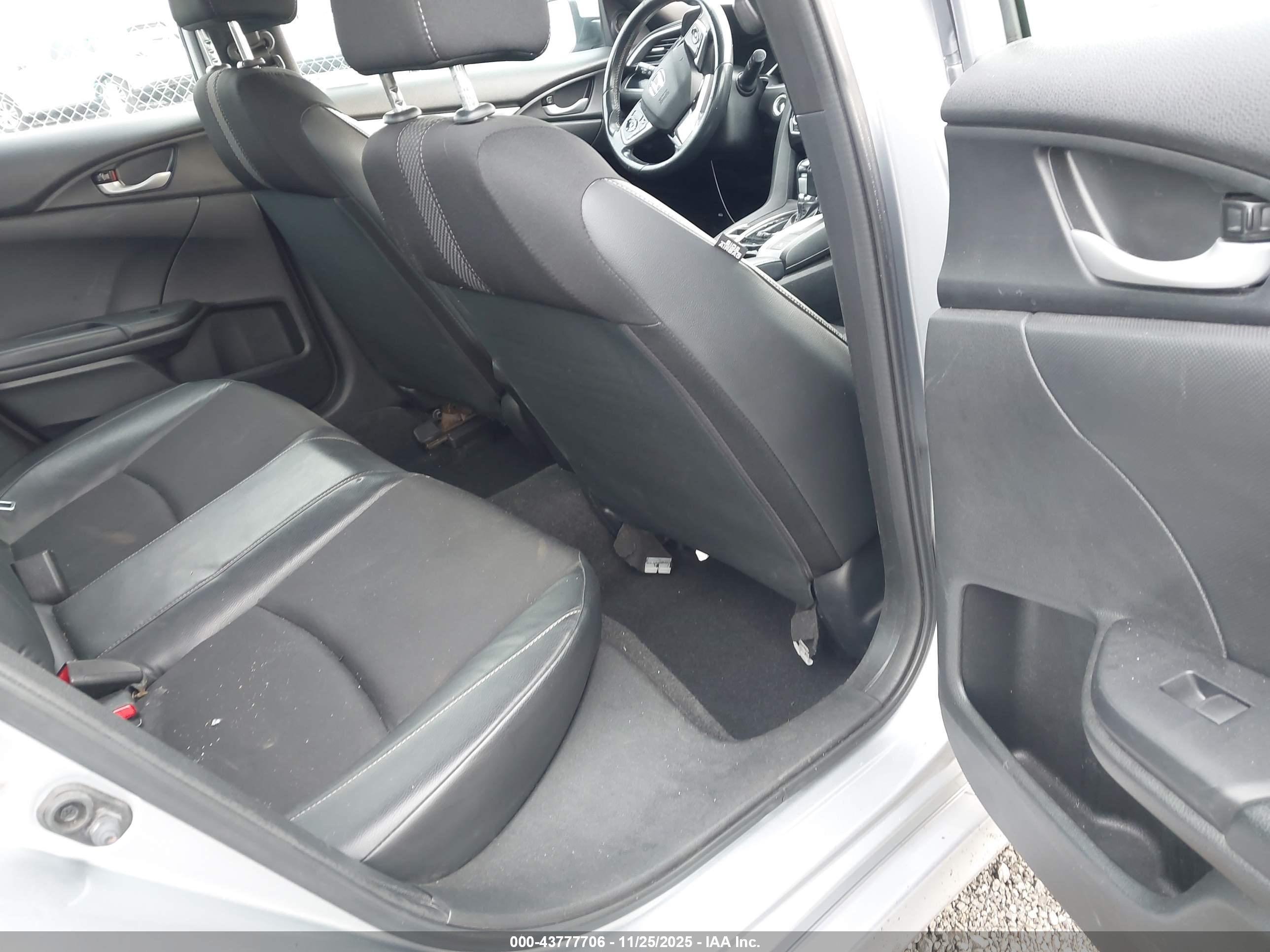 HONDA CIVIC image 8