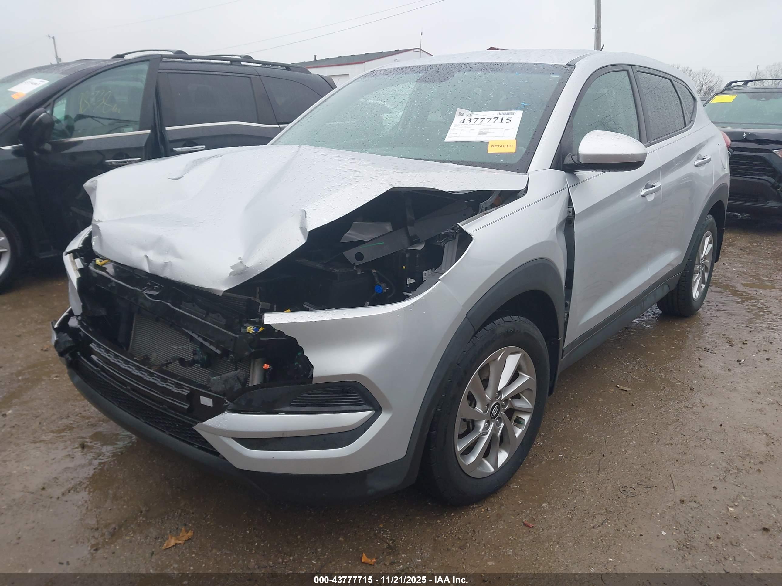 HYUNDAI TUCSON image 2