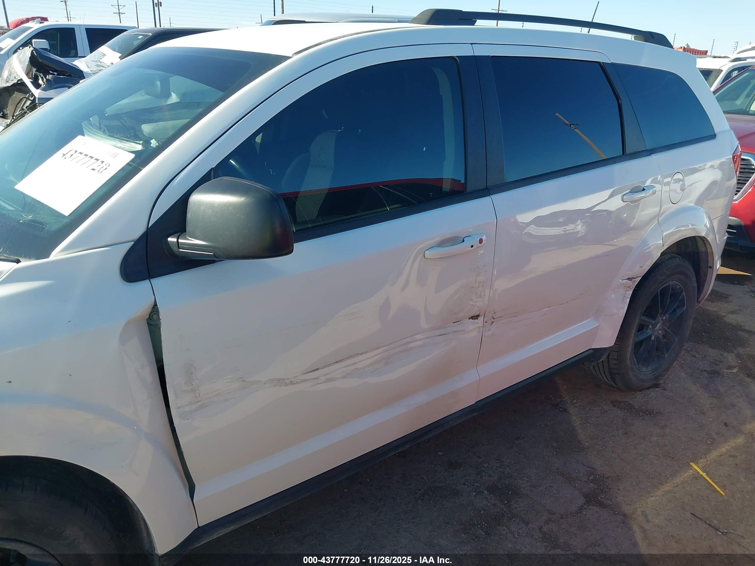 DODGE JOURNEY image 6