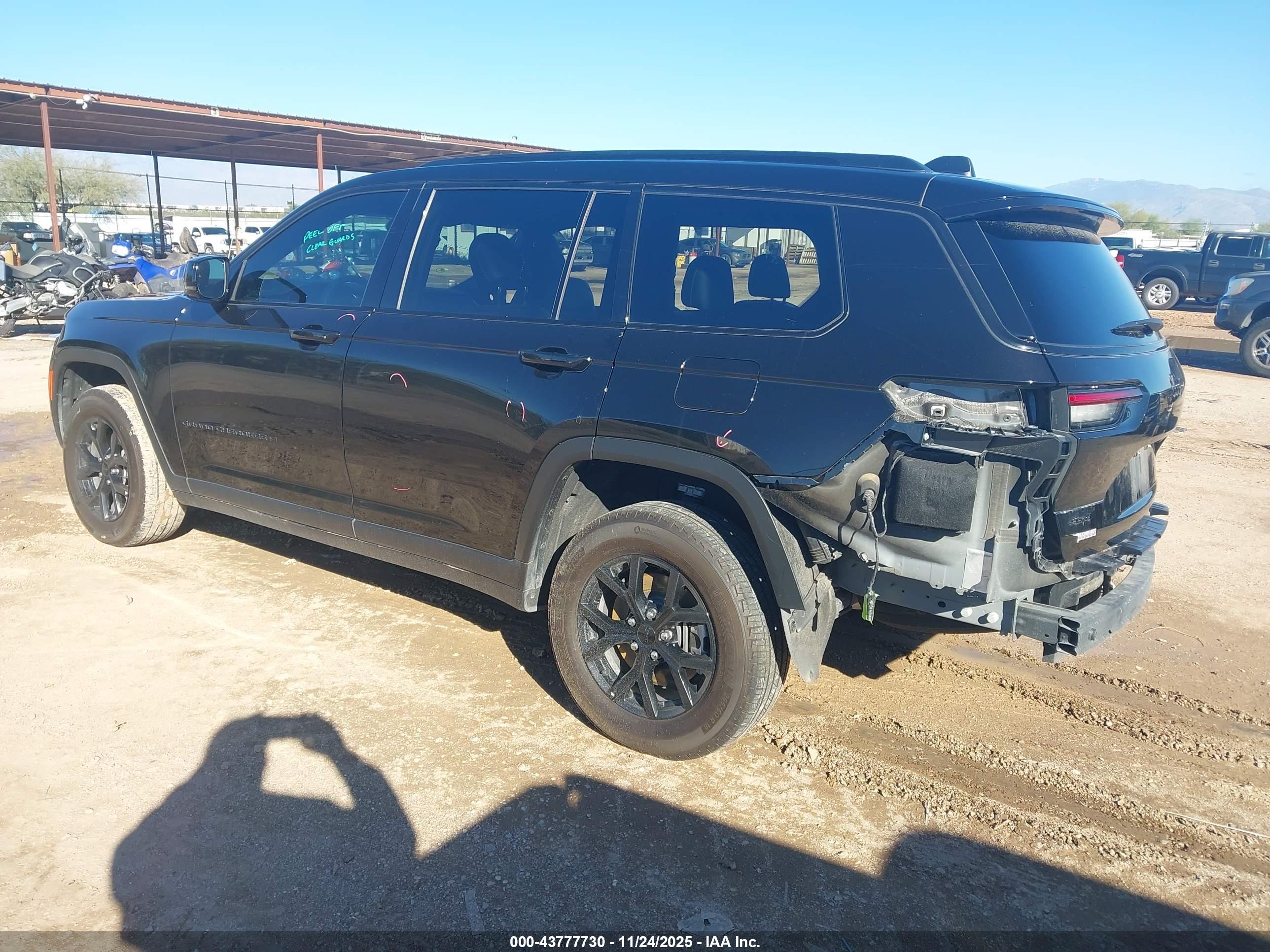 JEEP GRAND image 3
