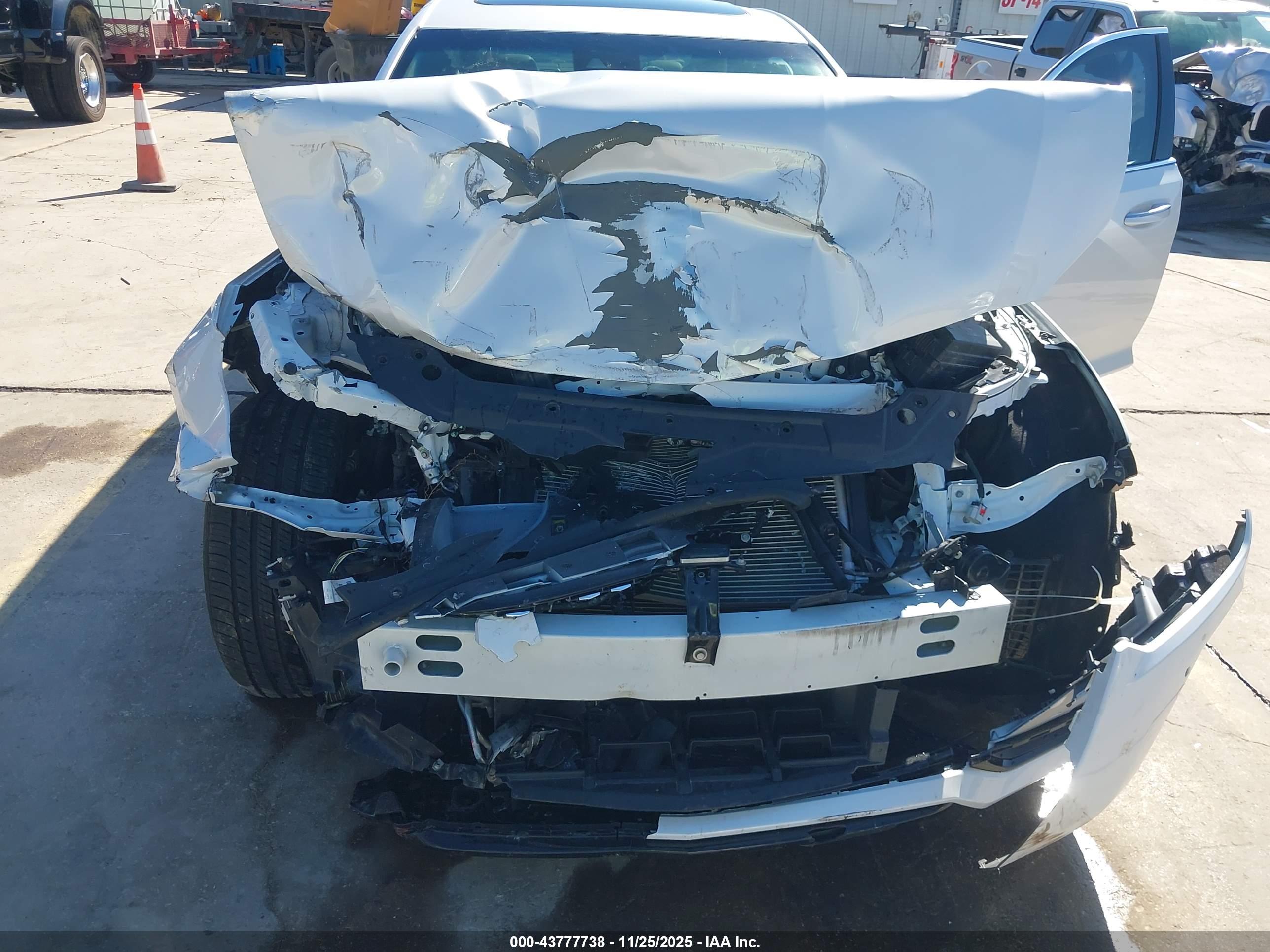 CADILLAC CT5 image 6