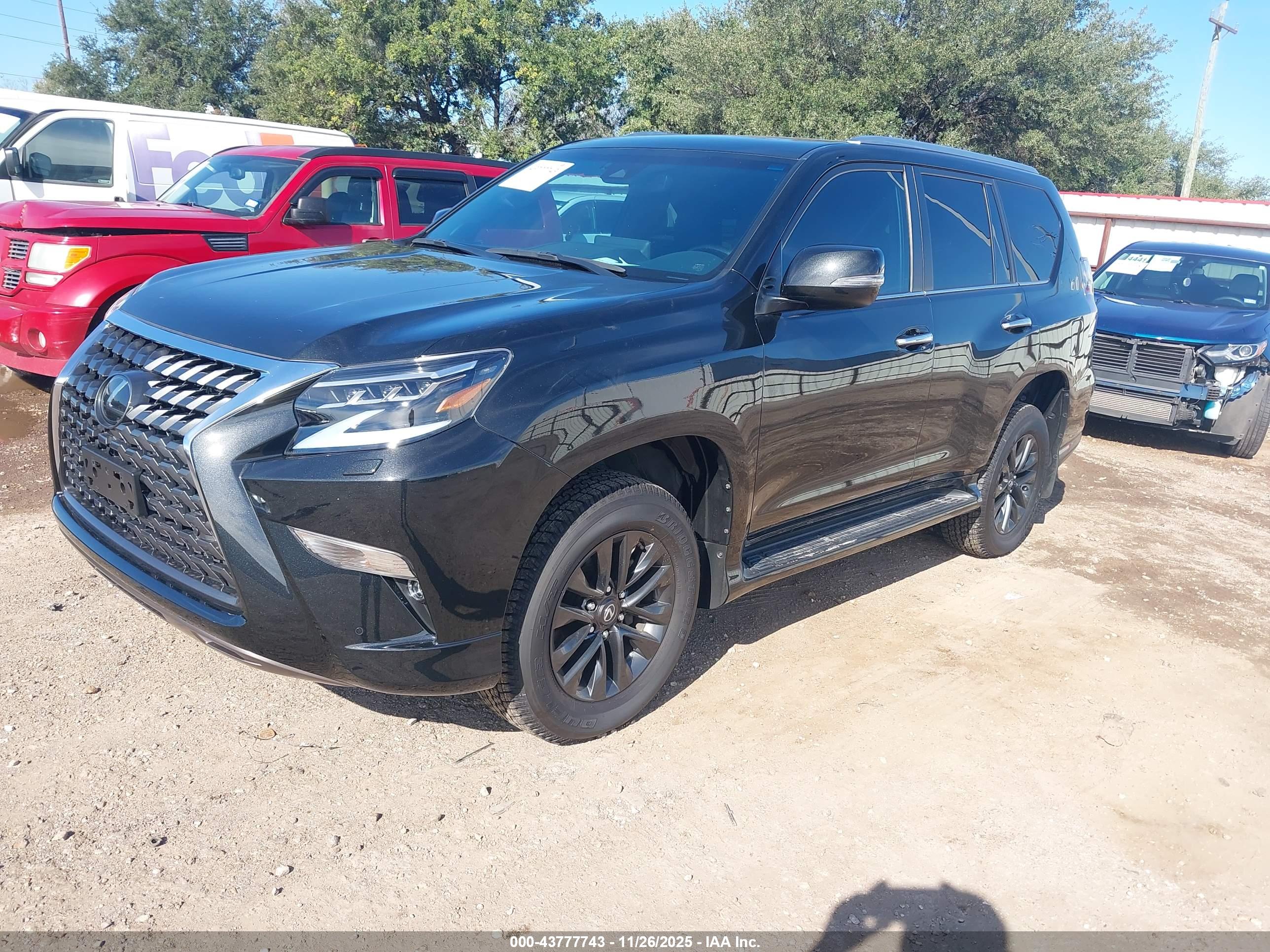LEXUS GX image 2