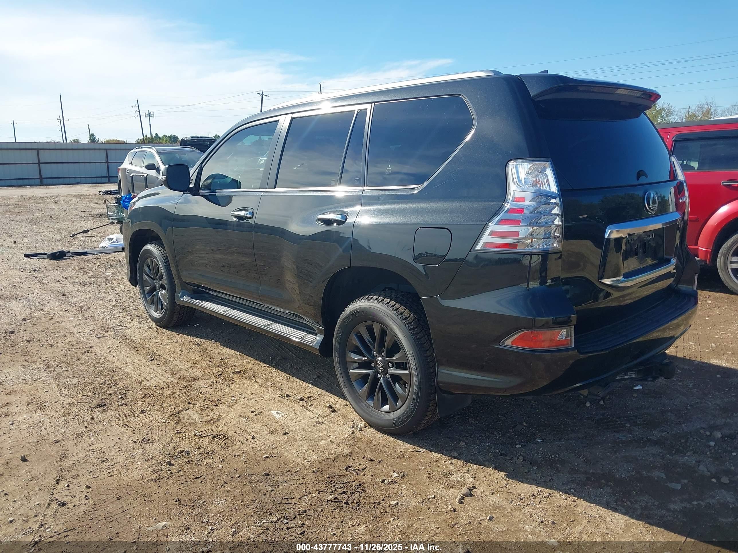 LEXUS GX image 3