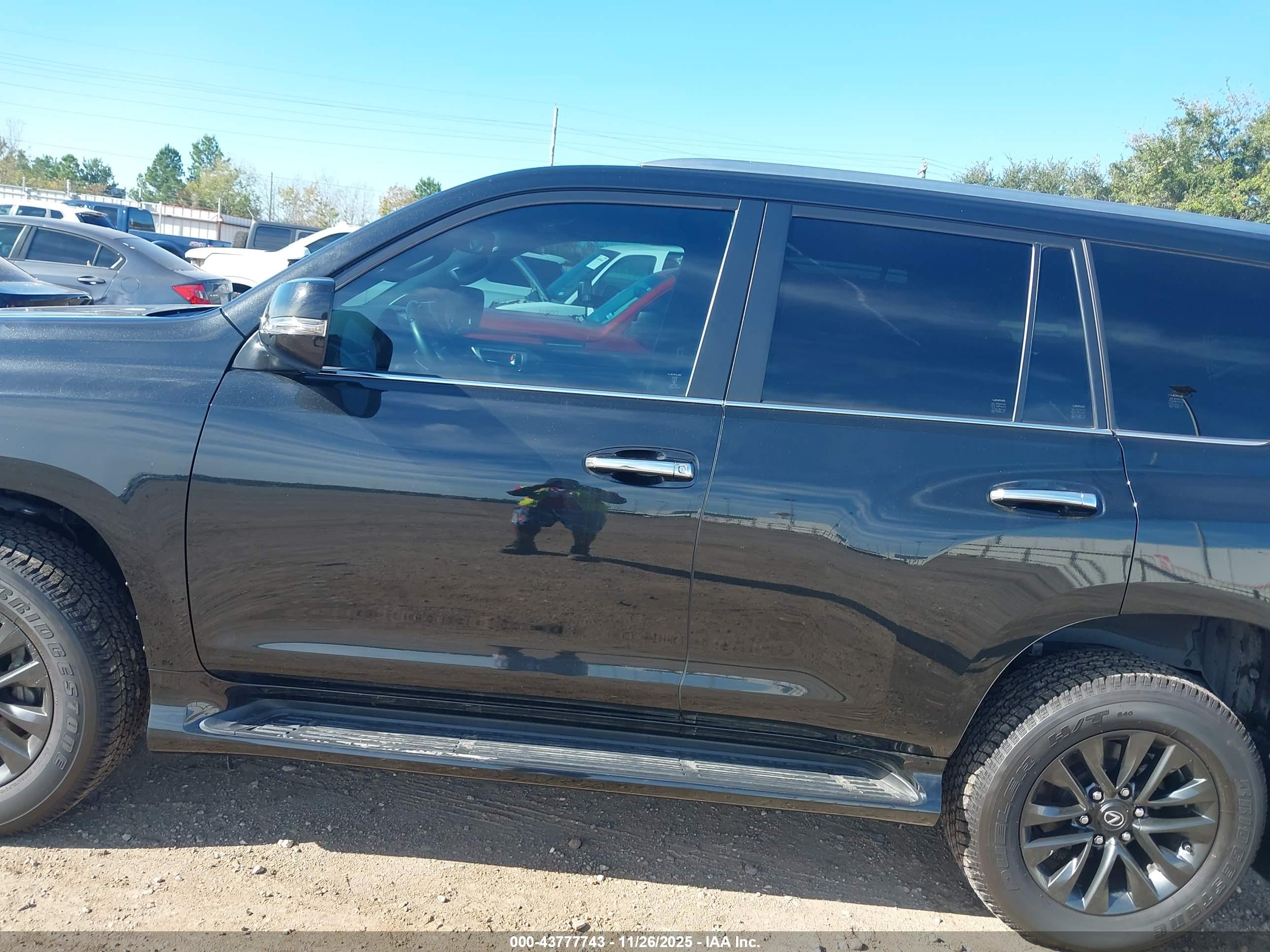 LEXUS GX image 6