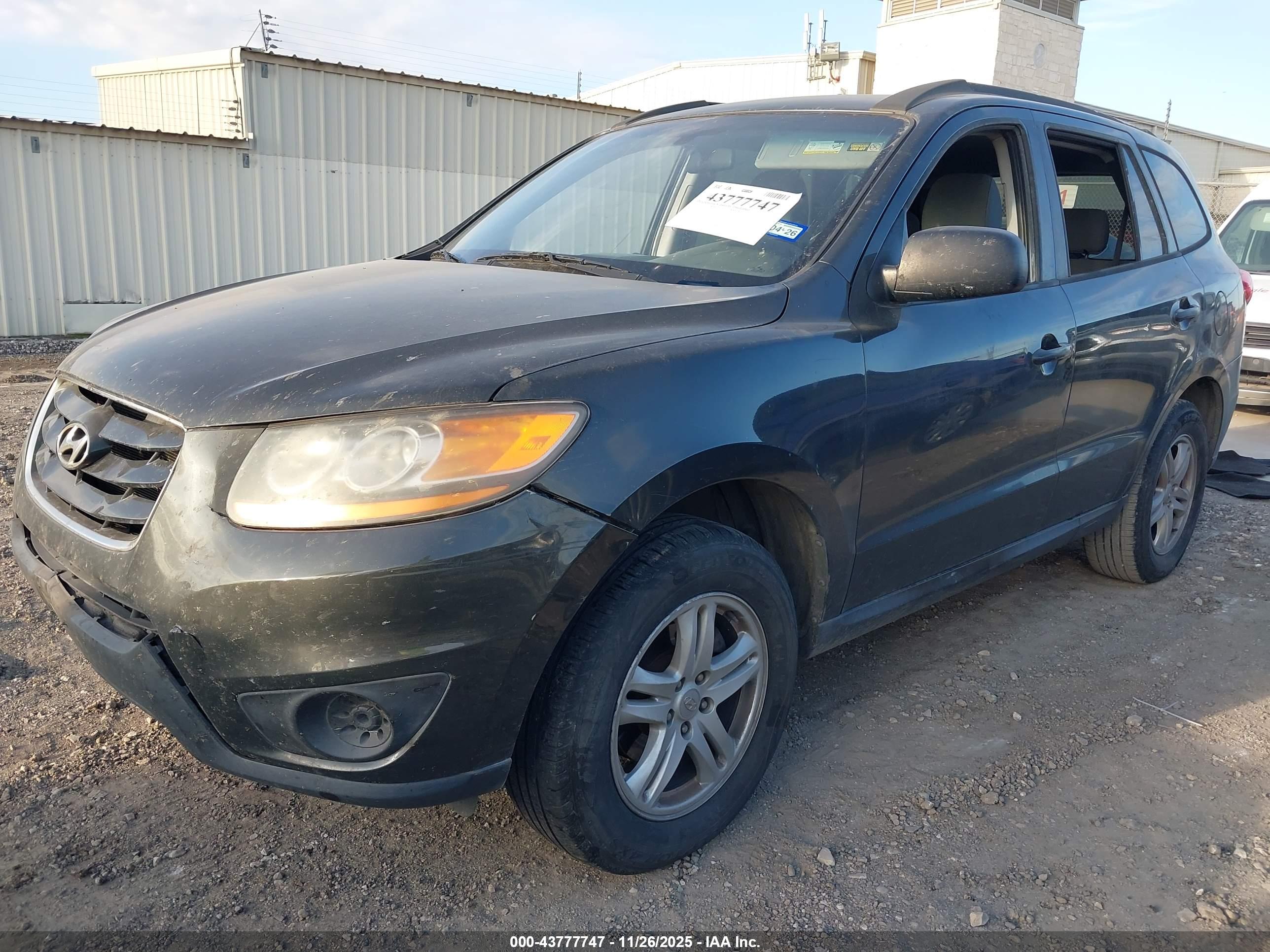 HYUNDAI SANTA image 2