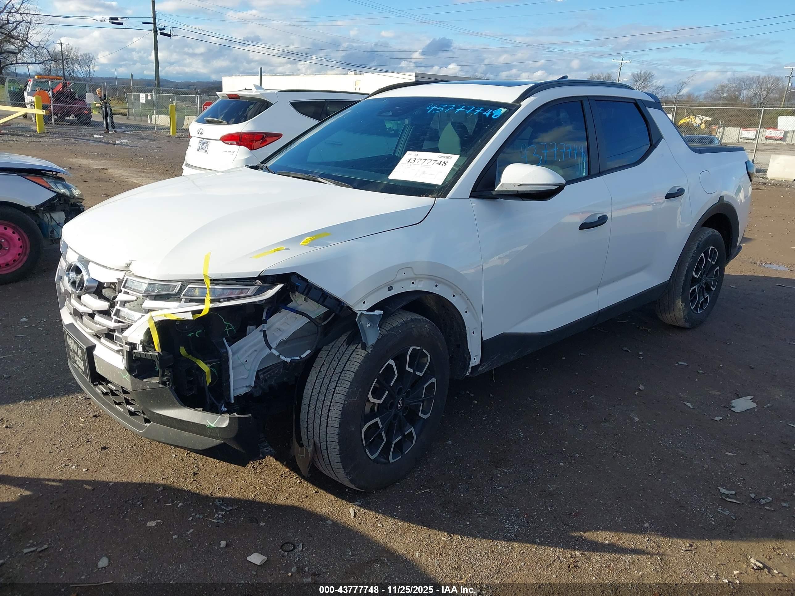 HYUNDAI SANTA image 2