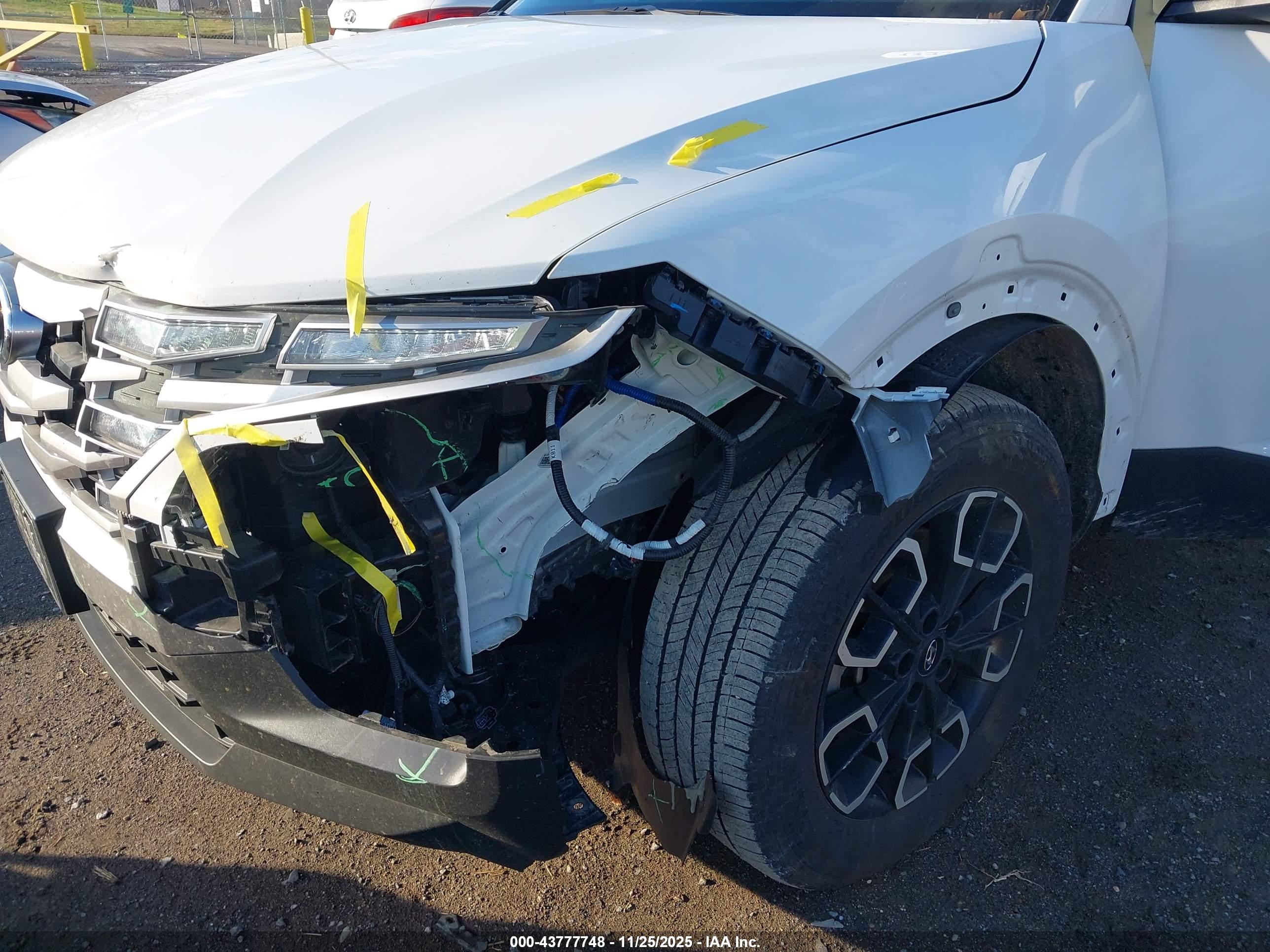 HYUNDAI SANTA image 6