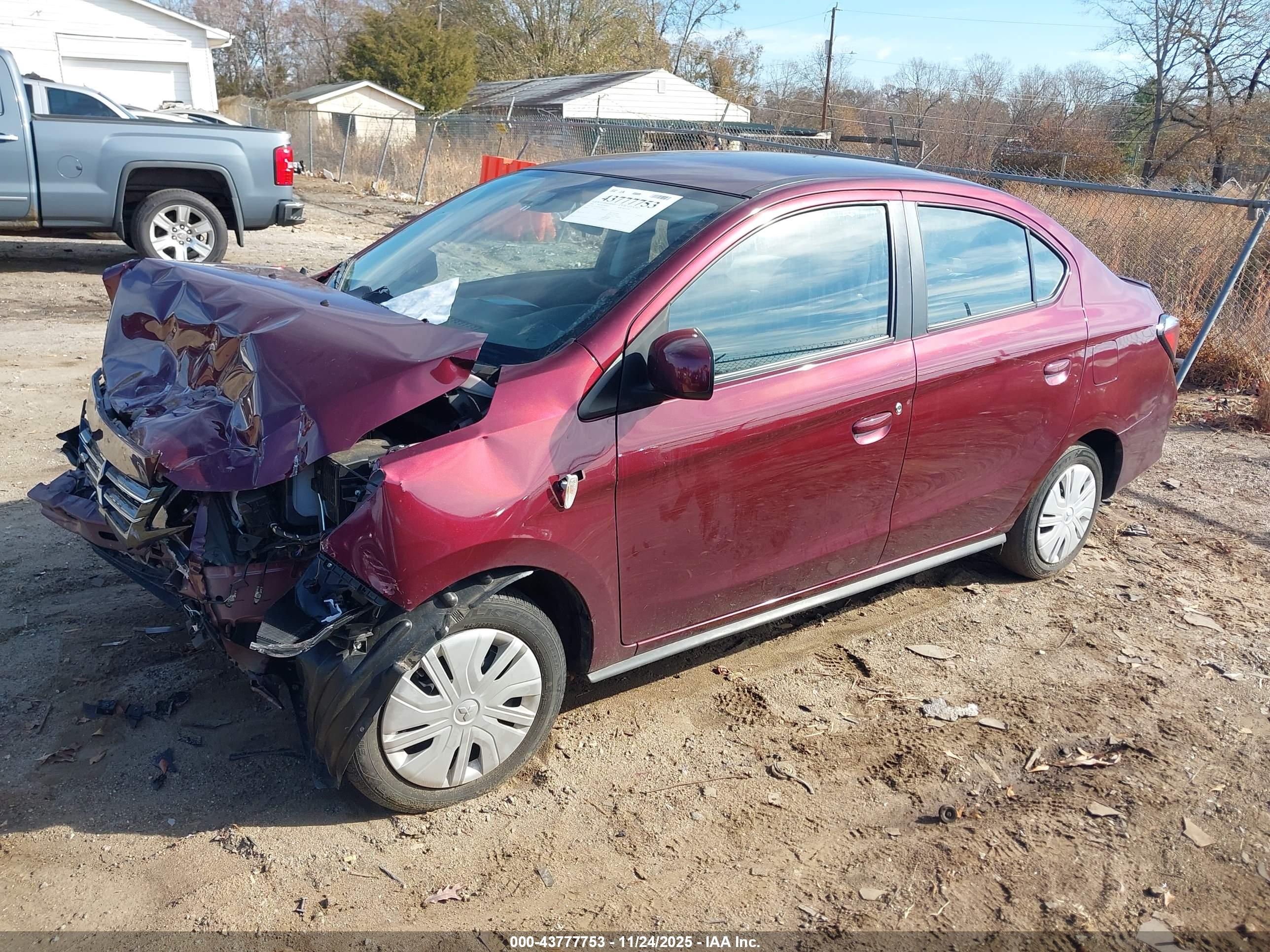 MITSUBISHI MIRAGE image 2