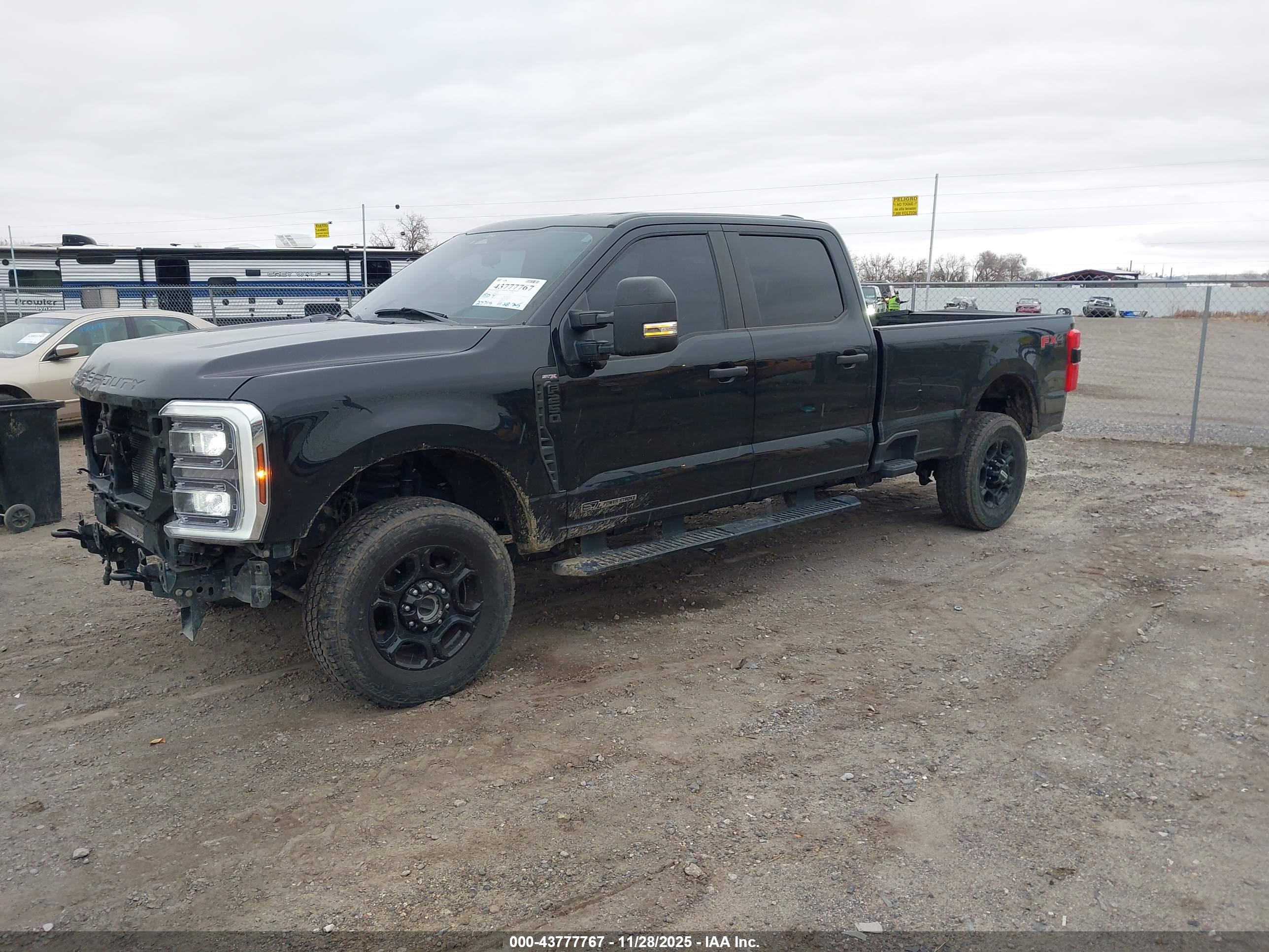 FORD F-250 image 2
