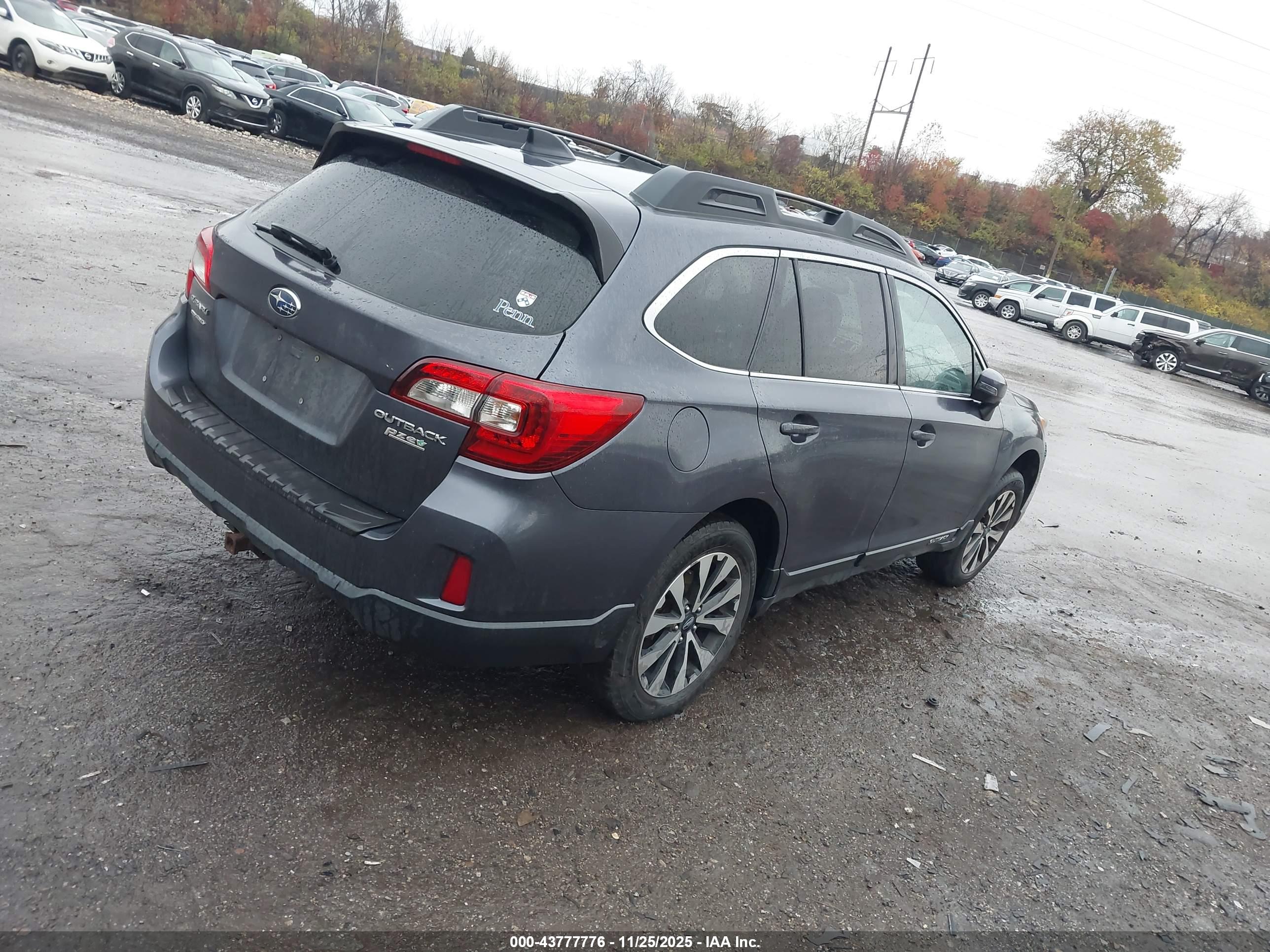 SUBARU OUTBACK image 4
