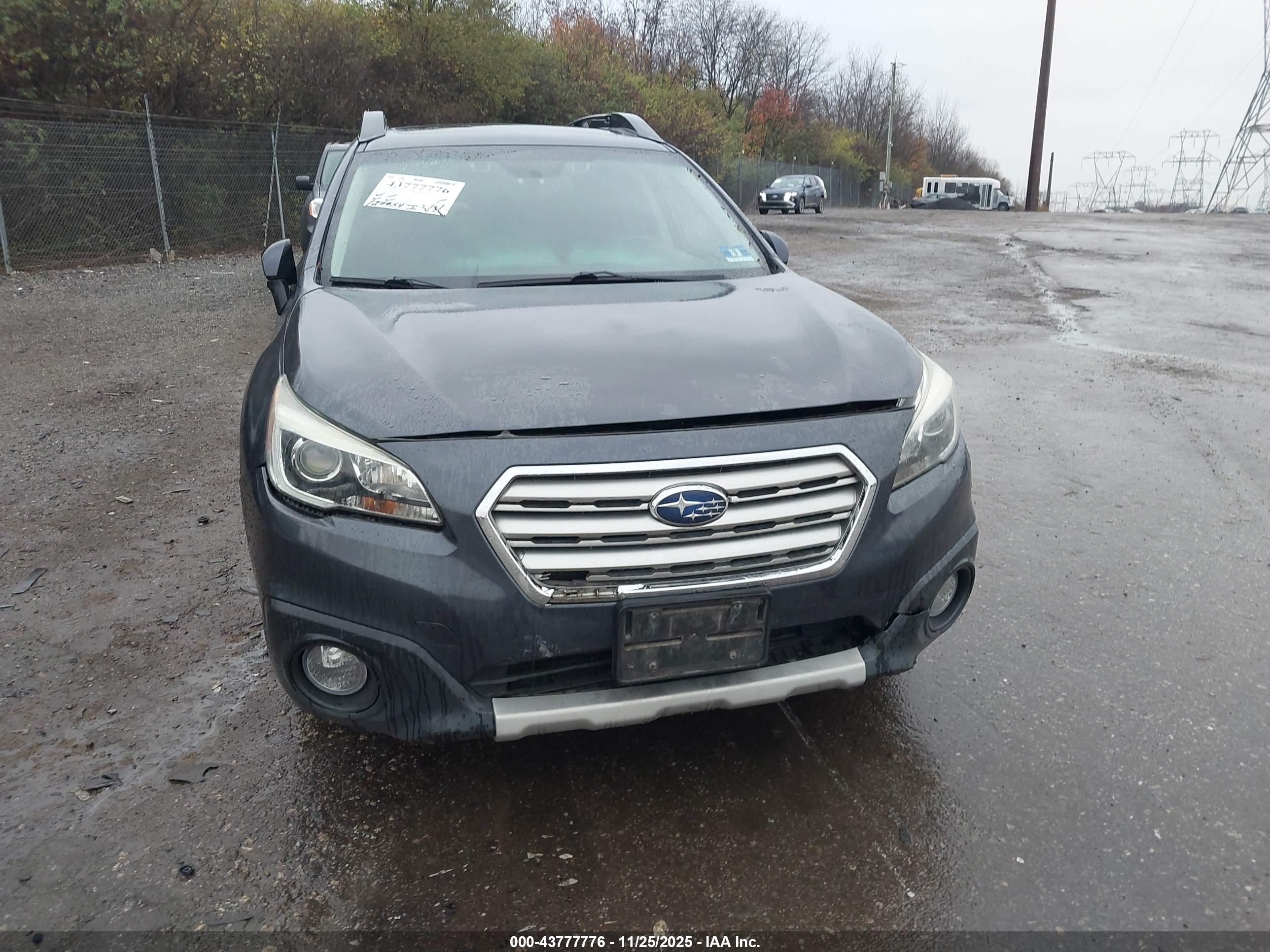 SUBARU OUTBACK image 6