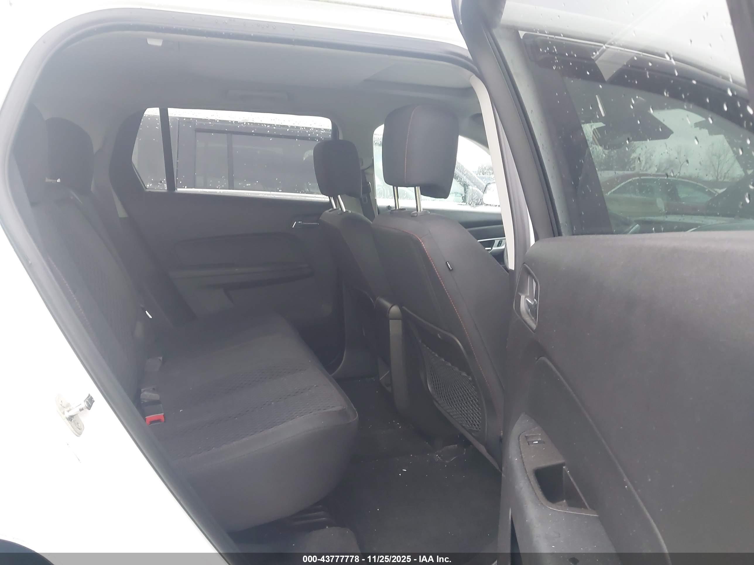 GMC TERRAIN image 8