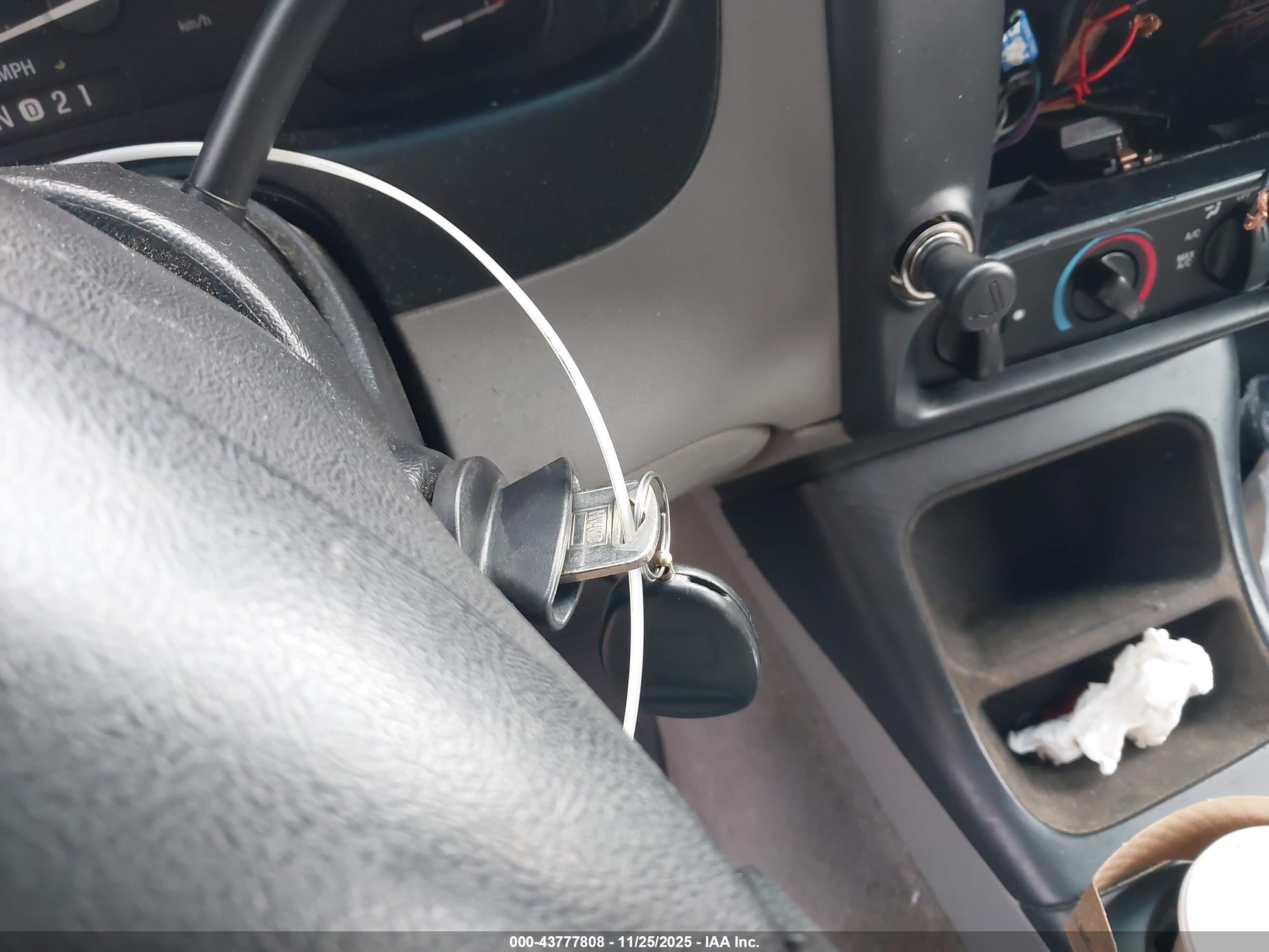 MERCURY MOUNTAINEER image 11