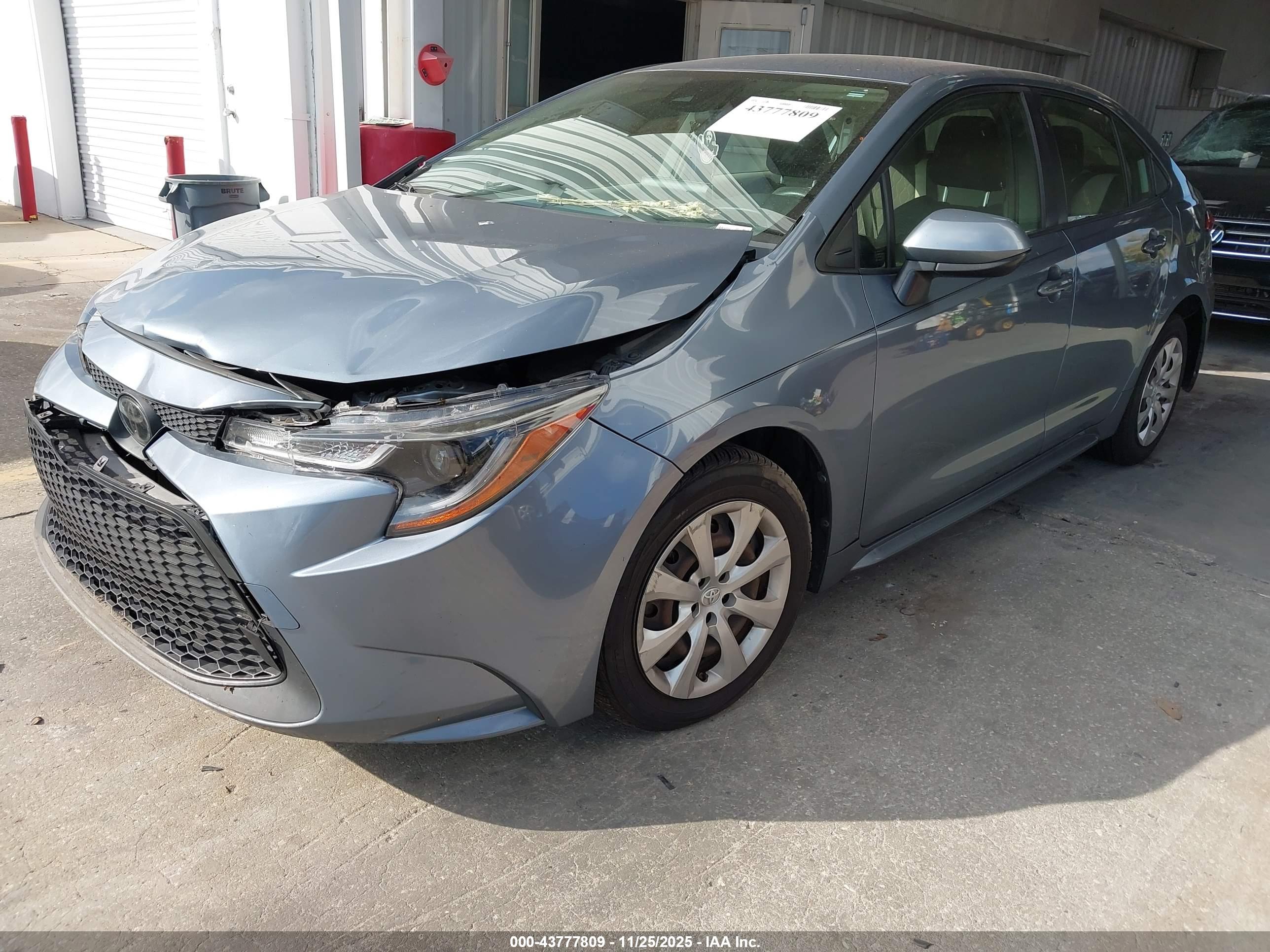 TOYOTA COROLLA image 2